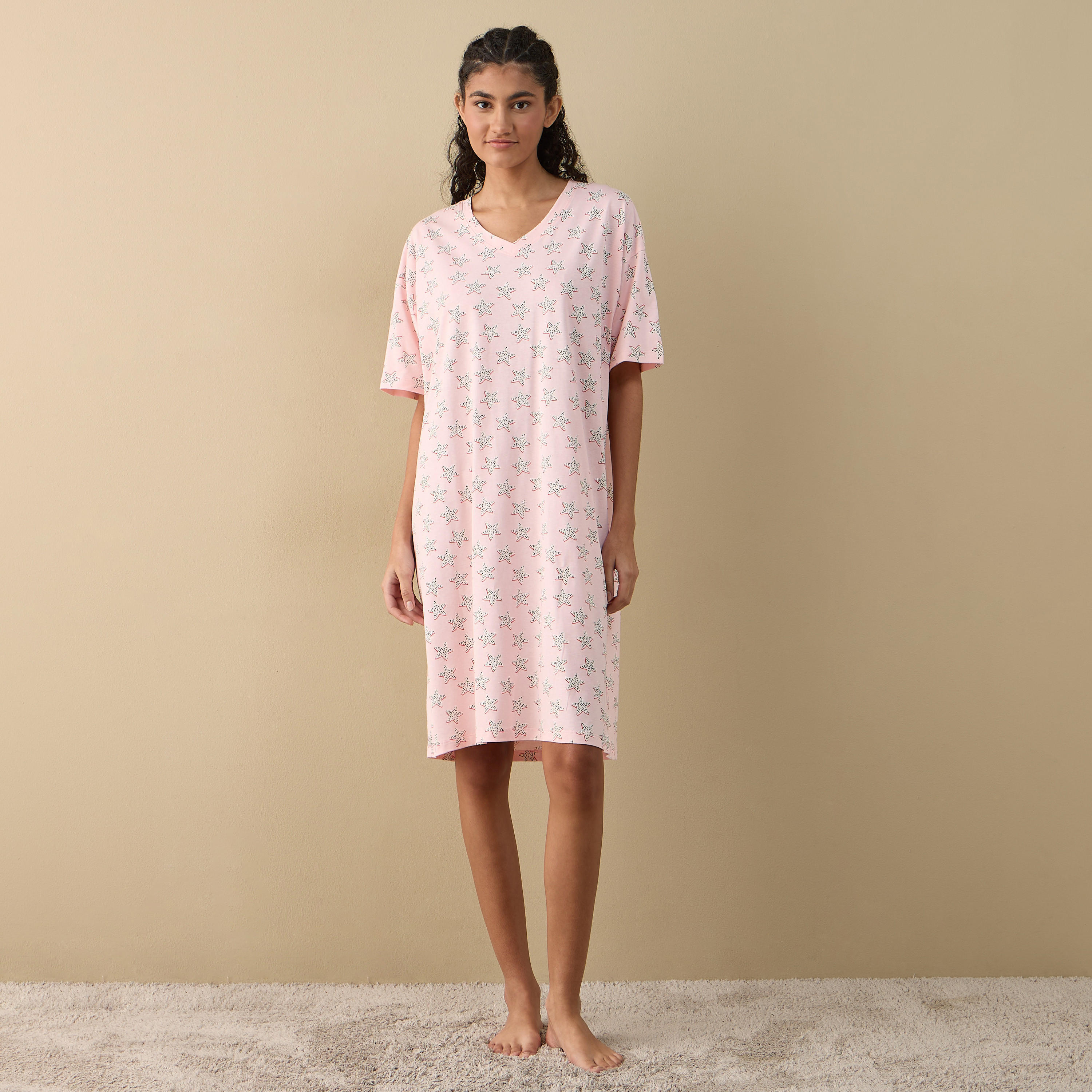 قميص نوم بياقة V وأكمام قصيرة وطبعات-women-clothing-nightwear-nighties-image-2