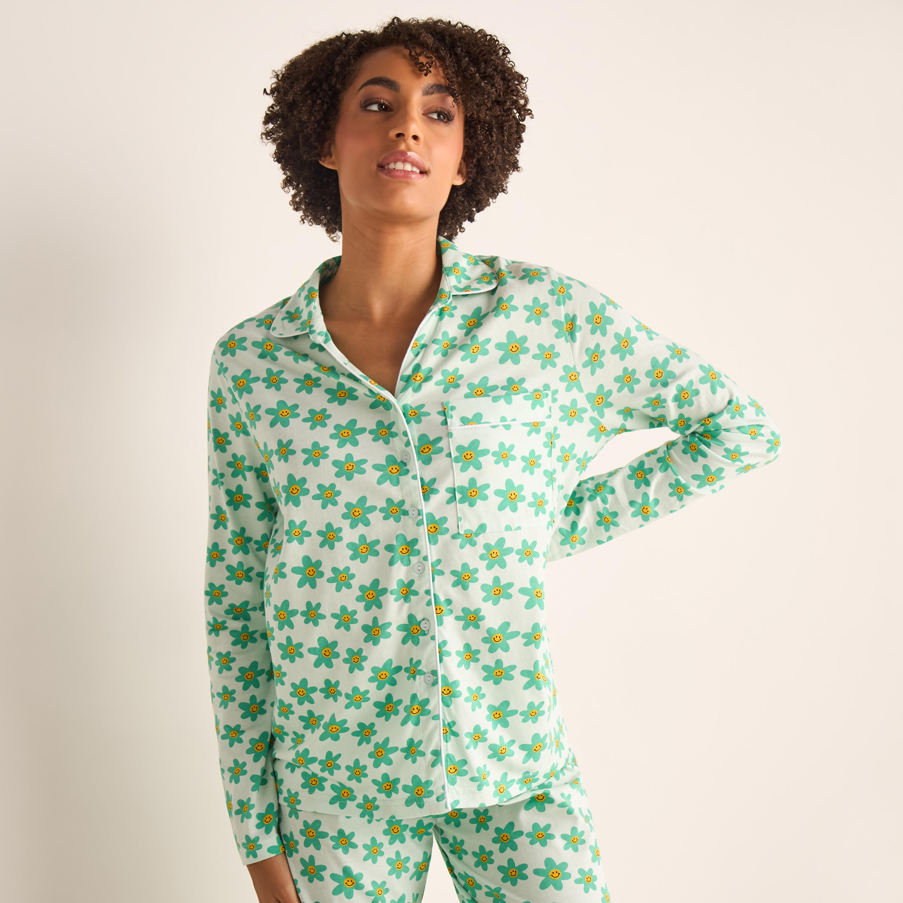 طقم بنطلون بيجاما وقميص بطبعات زهرية-women-clothing-nightwear-pyjamas-longsets-image-2