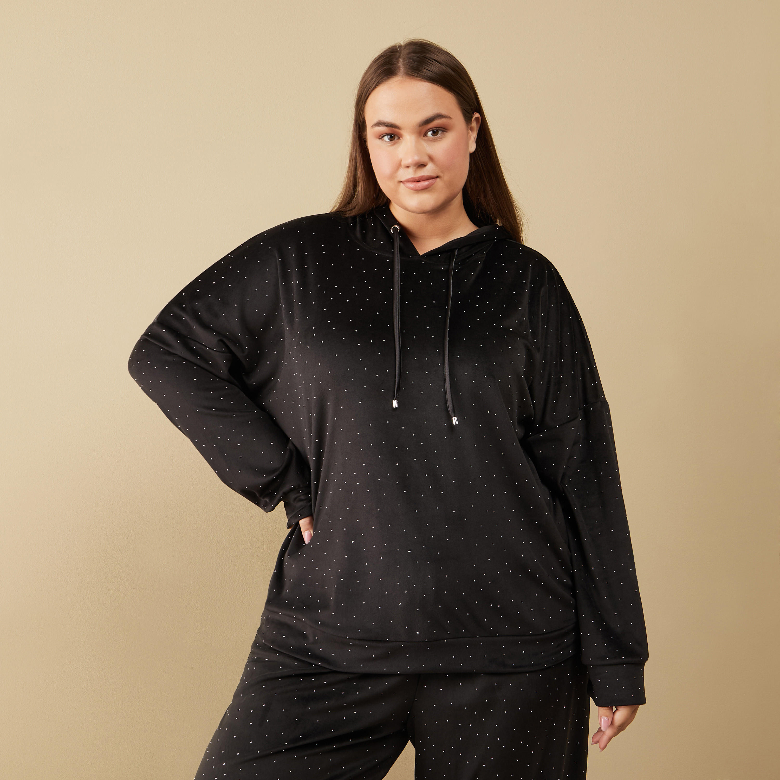 طقم بنطلون بيجاما وهودي بطبعات منقّطة-women-clothing-nightwear-pyjamas-longsets-image-2