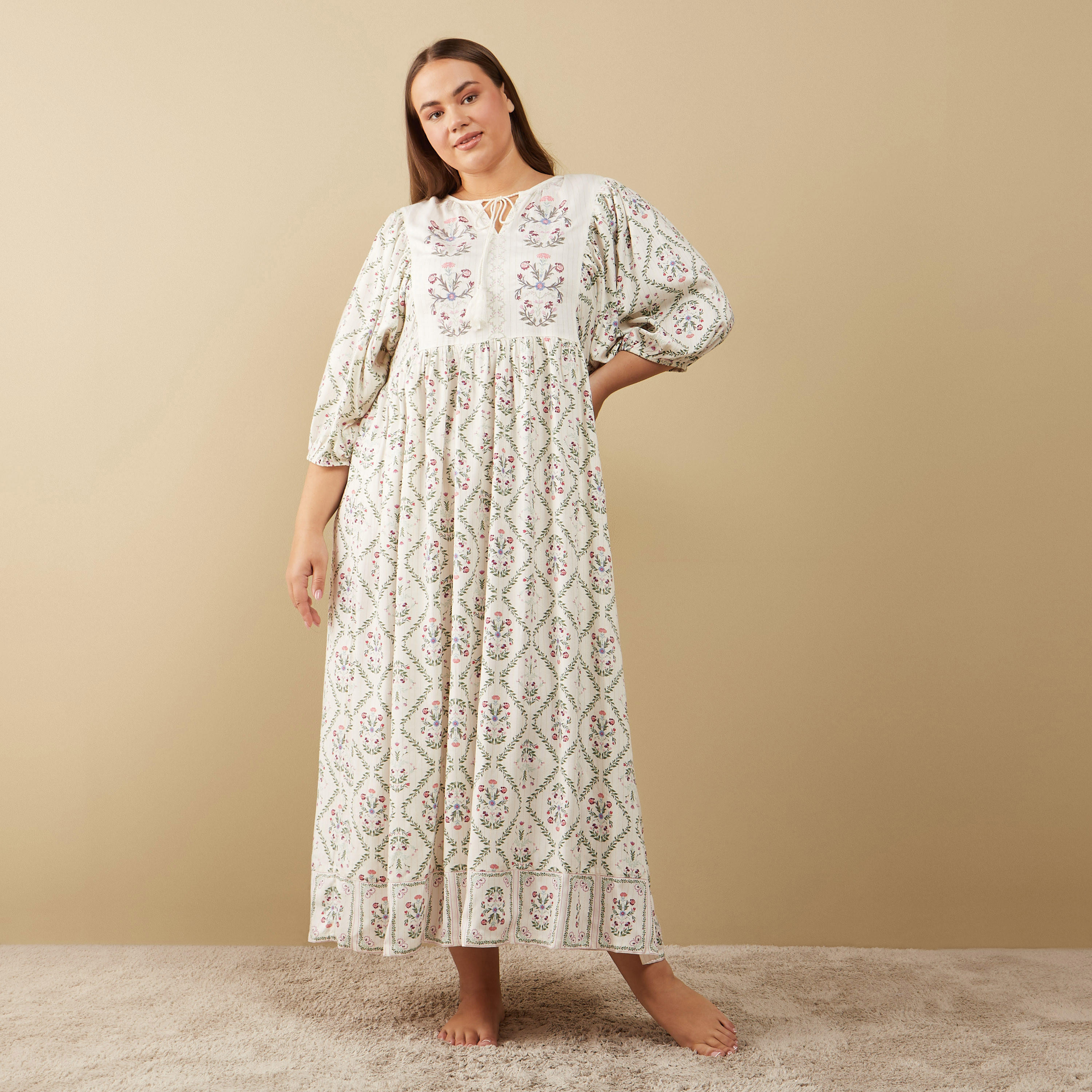 فستان طويل بأكمام 3/4 وطبعات أزهار-women-clothing-nightwear-nighties-image-1