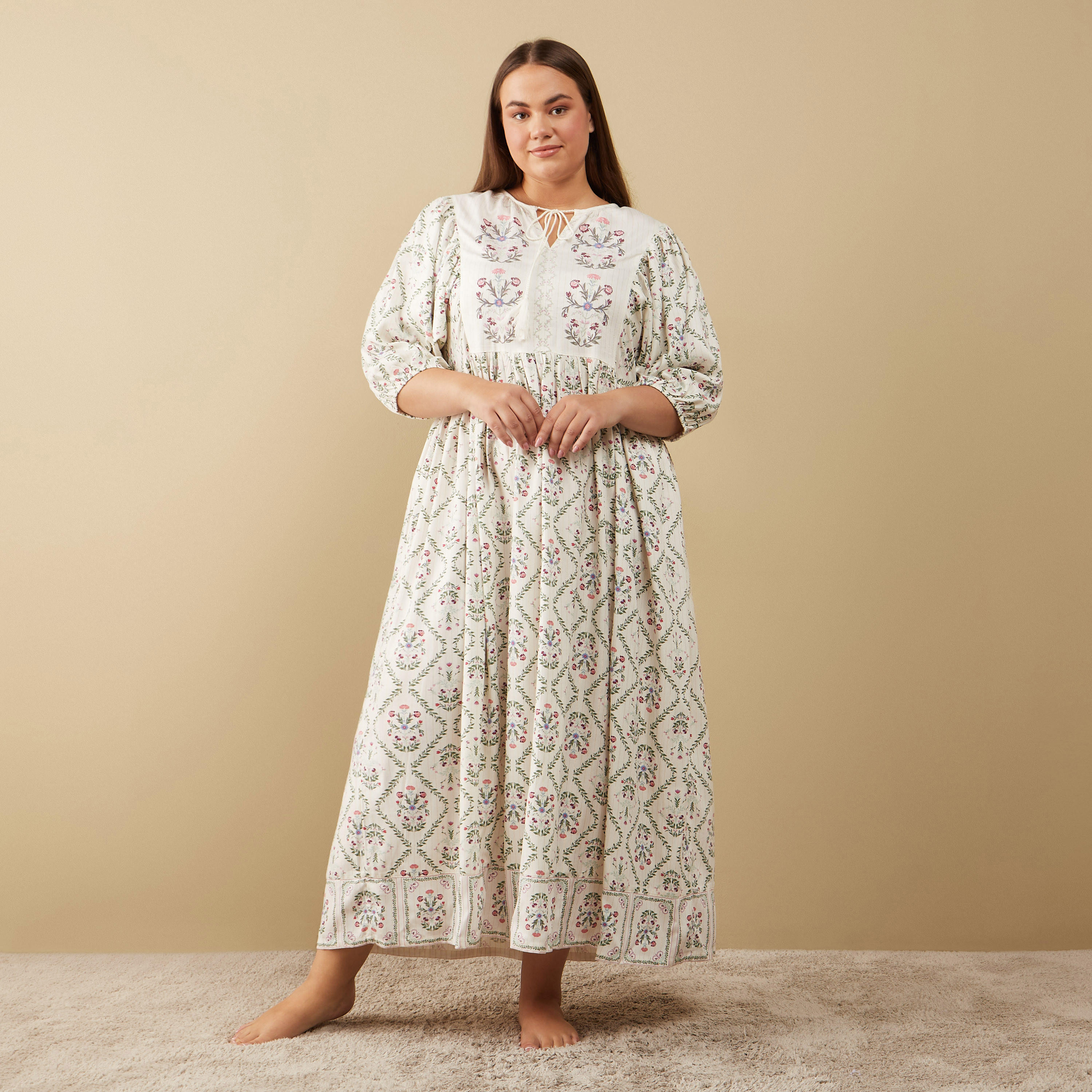 فستان طويل بأكمام 3/4 وطبعات أزهار-women-clothing-nightwear-nighties-image-2