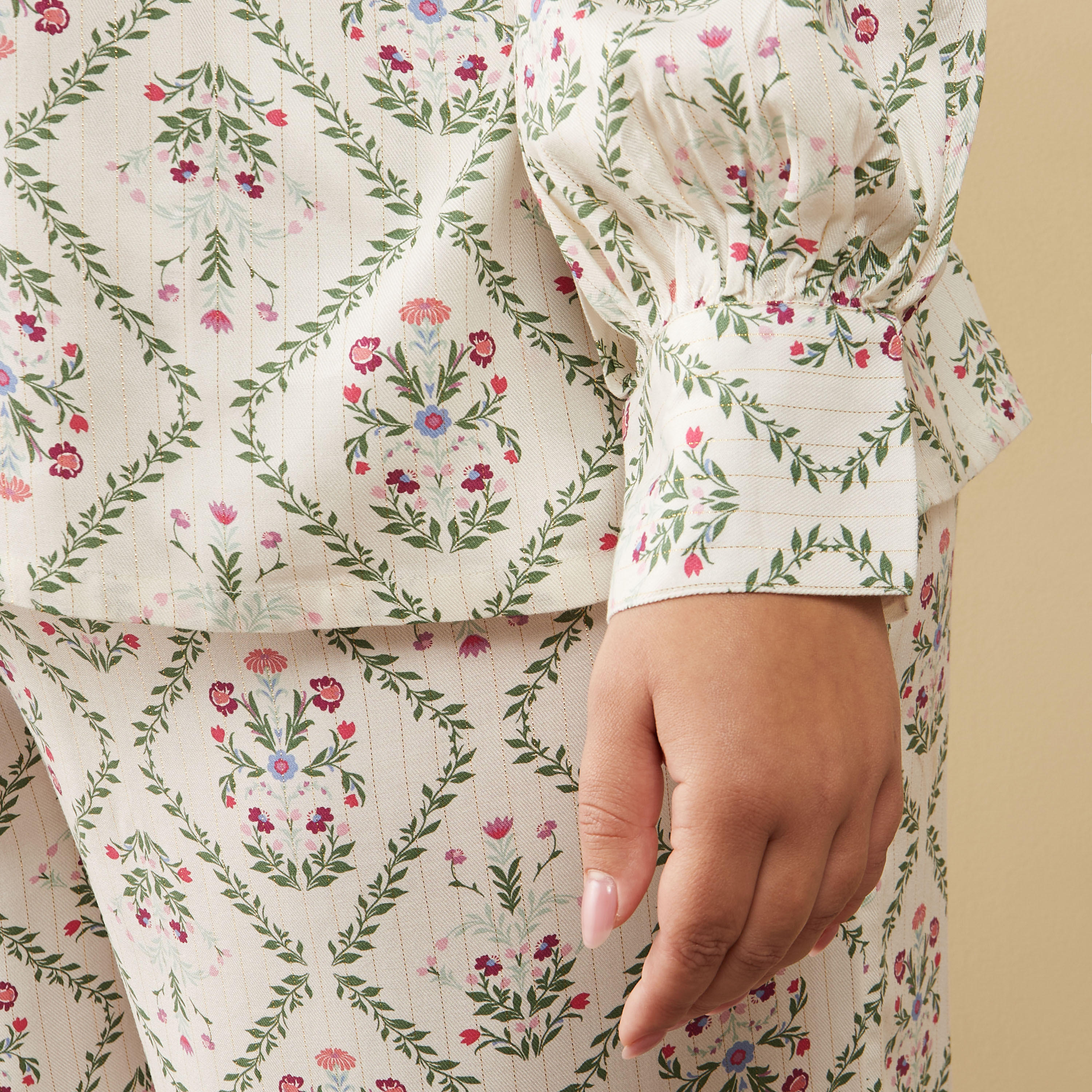 طقم بنطلون بيجاما وقميص بأكمام طويلة وطبعات زهرية-women-clothing-nightwear-pyjamas-longsets-image-5
