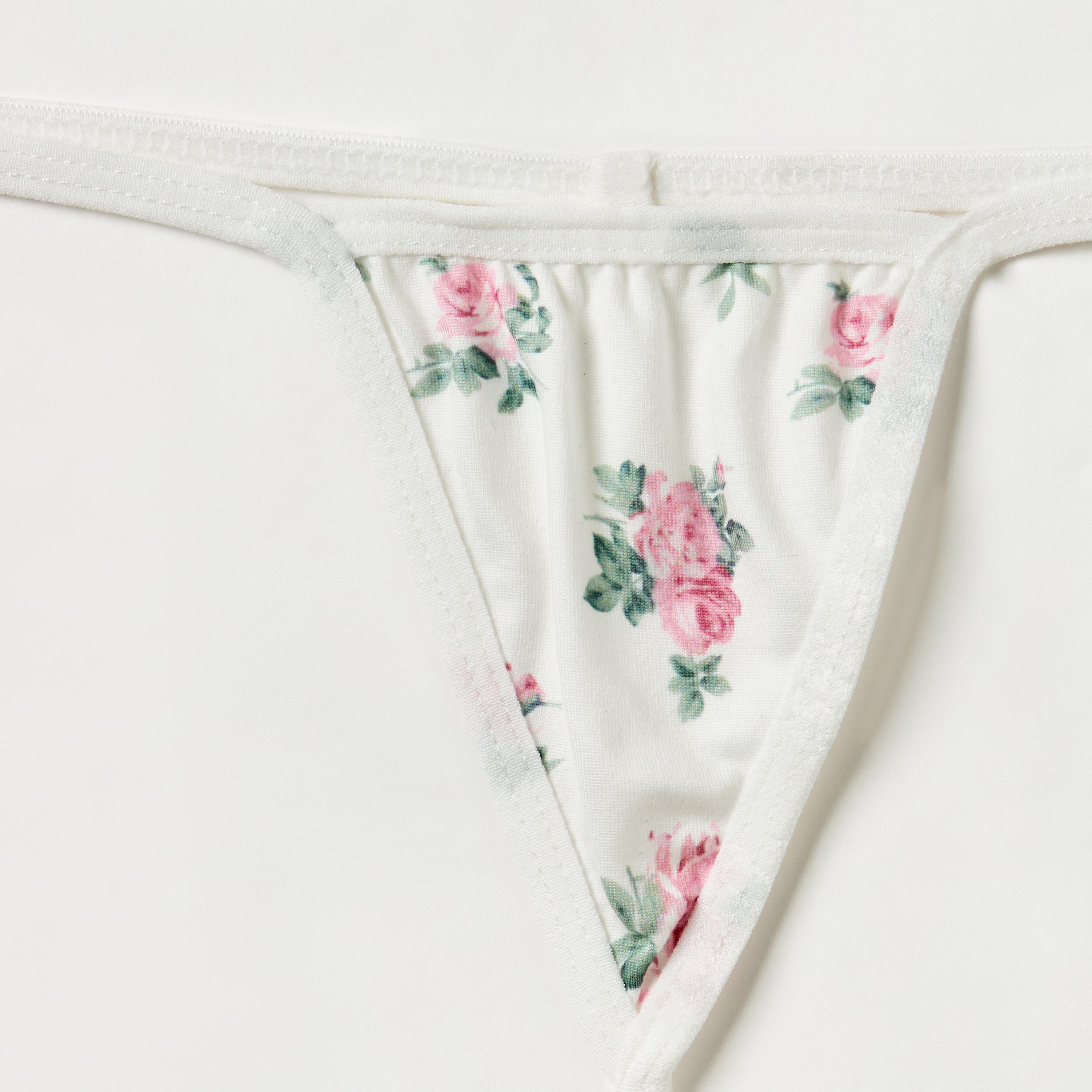 قميص داخلي بطبعات زهور مع سروال ثونج وأغطية للحلمات-women-clothing-lingerie-lingeriesets-image-9