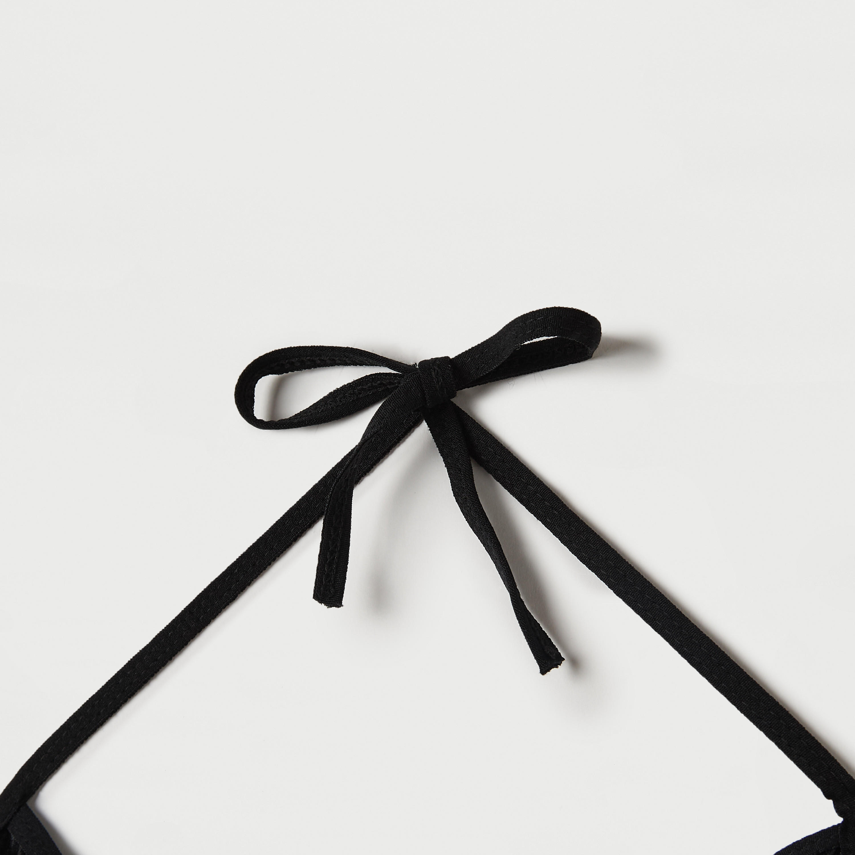 بودي سوت سادة بتفاصيل مفرّغة وأربطة-women-clothing-lingerie-lingerieaccessories-image-2