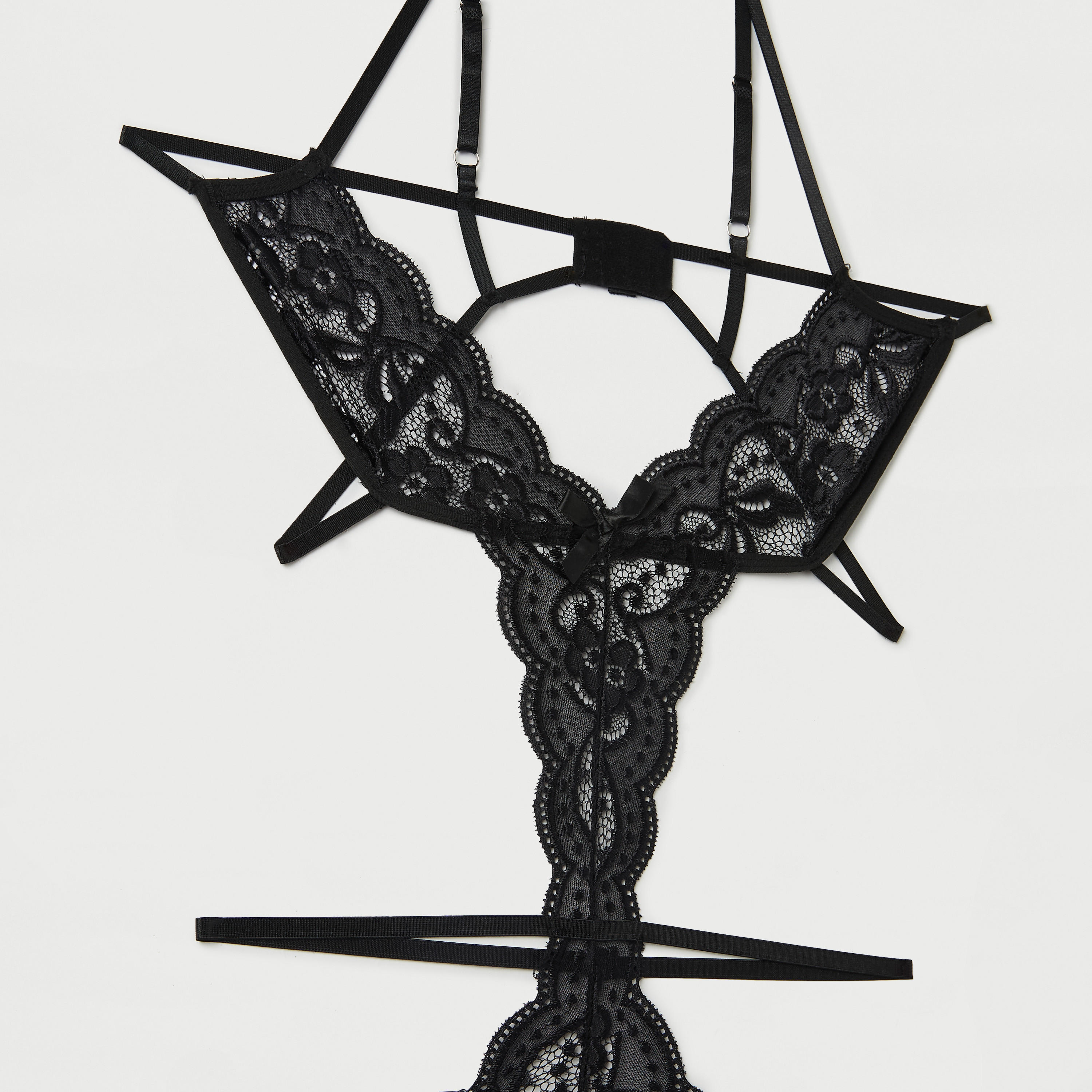 بودي سوت بحمالات وتفاصيل دانتيل وفيونكة-women-clothing-lingerie-lingerieaccessories-image-2