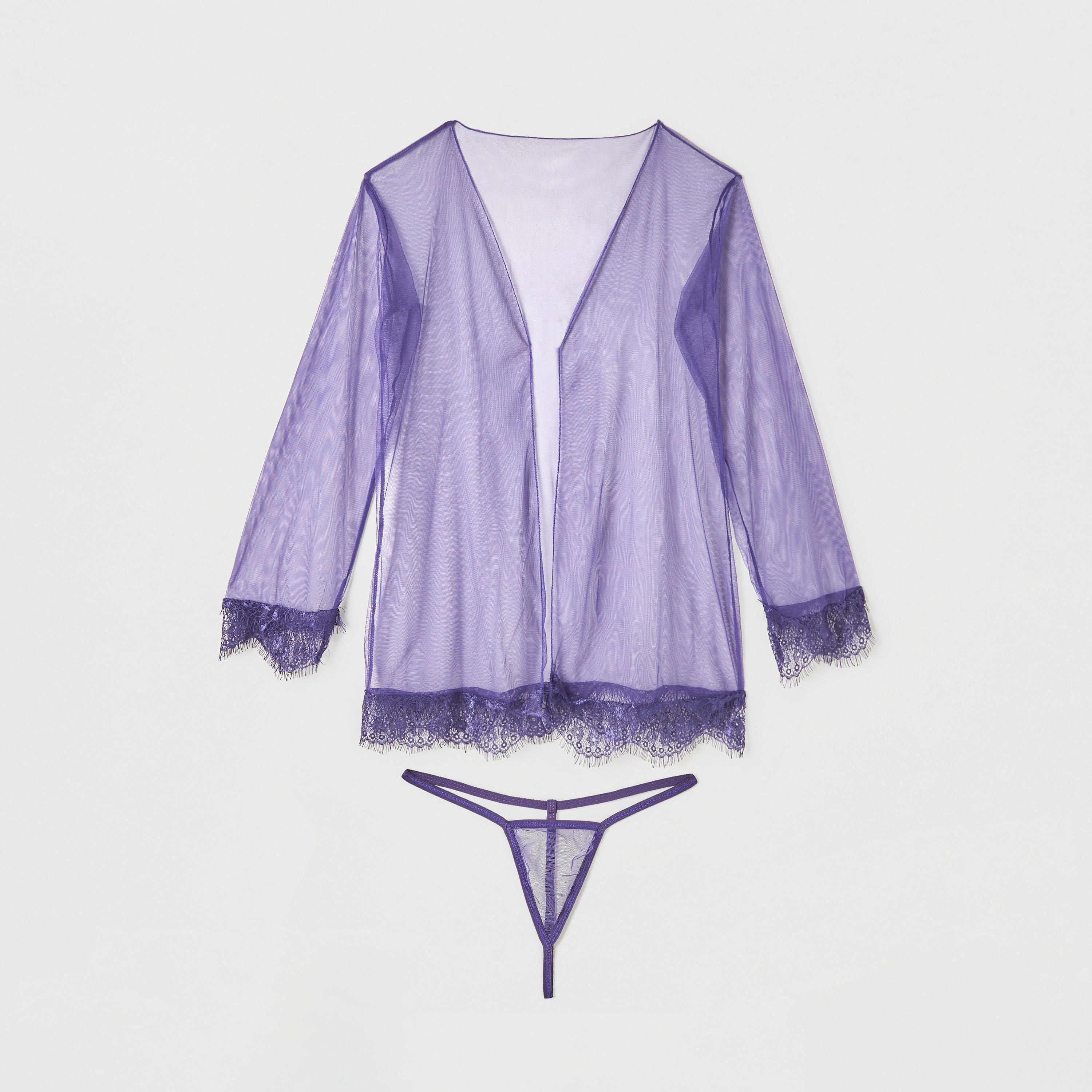 روب بأكمام طويلة وتفاصيل دانتيل وصدرية بياقة هالتر وثونج-women-clothing-lingerie-lingeriesets-image-1