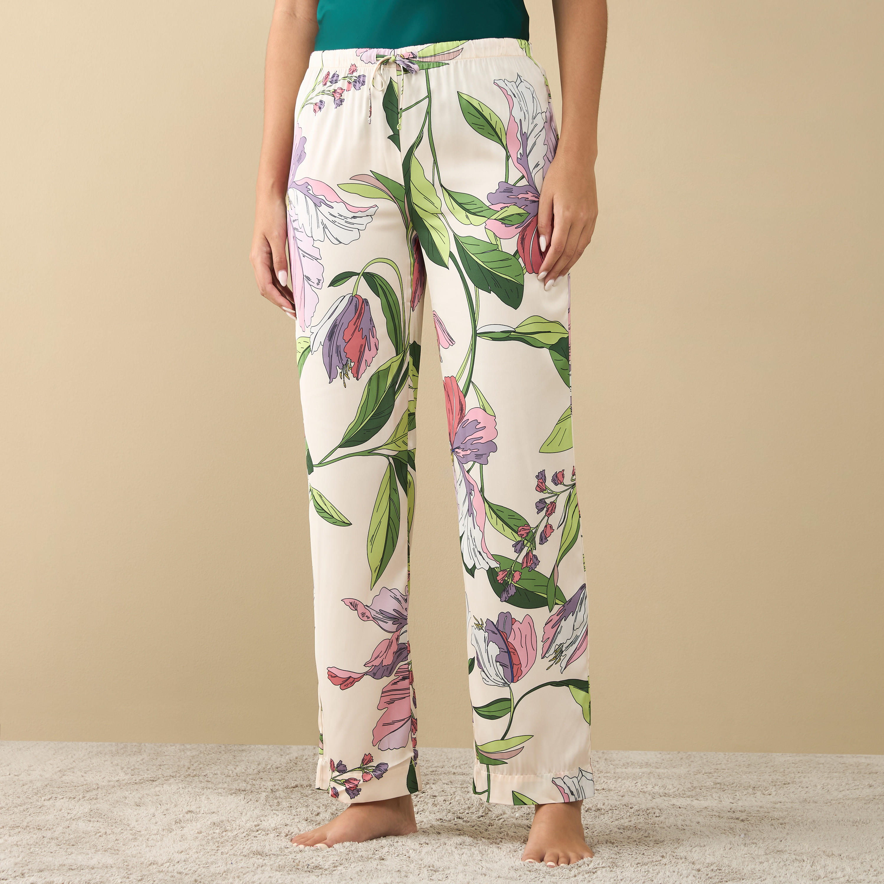 Solid Sweetheart Neck Sleeveless Top and Floral Print Pyjama Set-women-clothing-nightwear-pyjamas-longsets-image-3