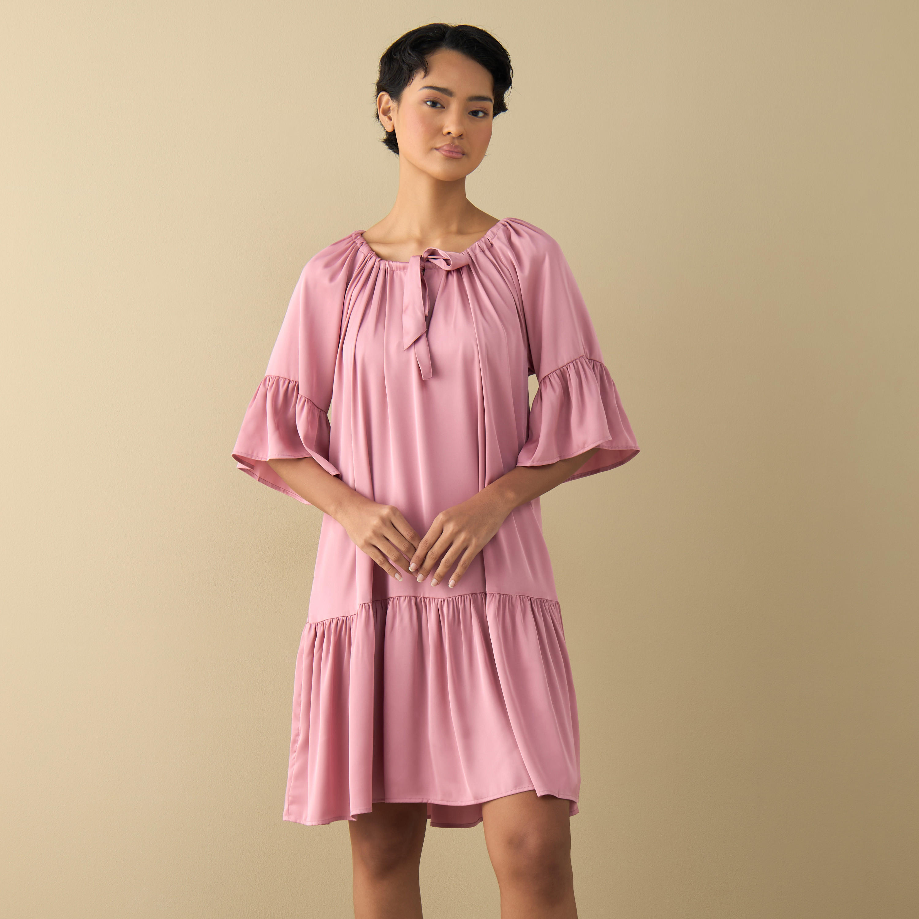 فستان نوم ساتن بأكمام ممتدة-women-clothing-nightwear-nighties-image-1