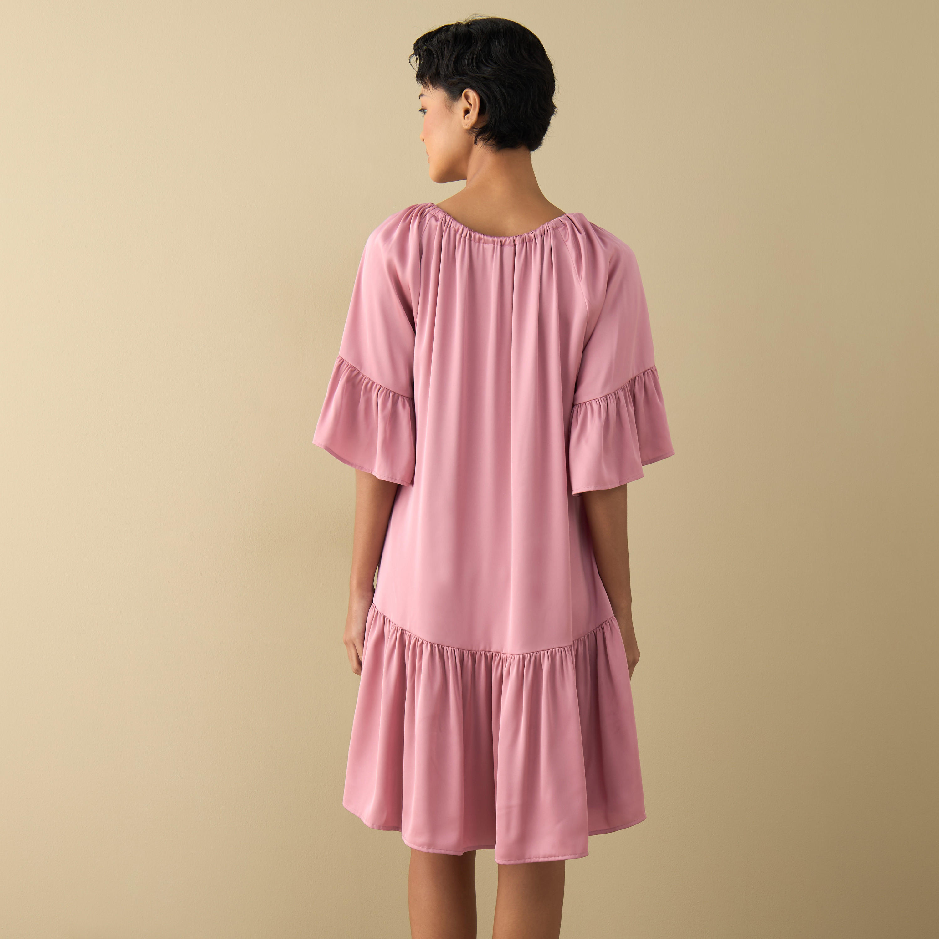 فستان نوم ساتن بأكمام ممتدة-women-clothing-nightwear-nighties-image-3