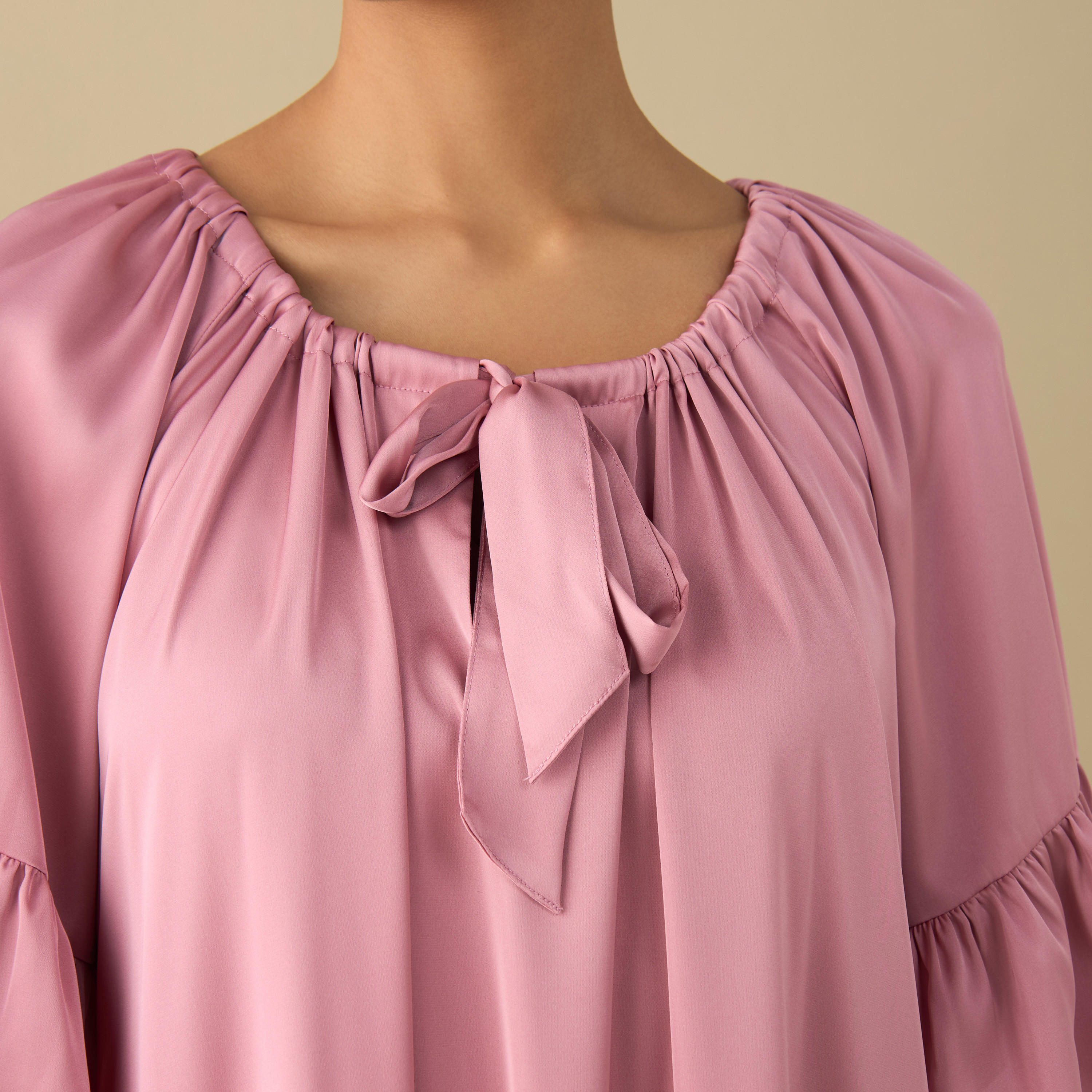 فستان نوم ساتن بأكمام ممتدة-women-clothing-nightwear-nighties-image-4
