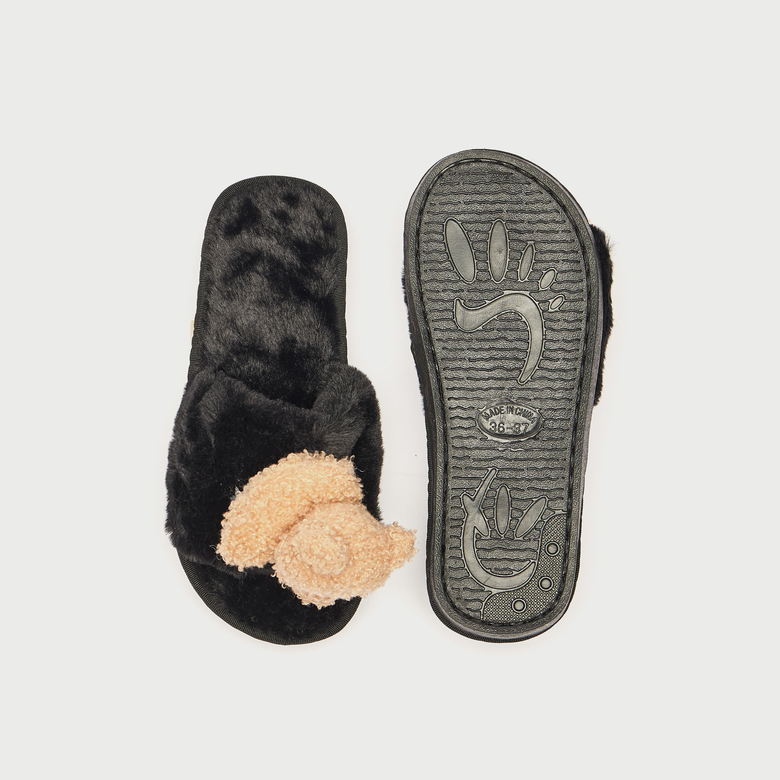 شبشب غرفة نوم سهل الارتداء بزينة دب-women-clothing-nightwear-bedroomslippers-image-4