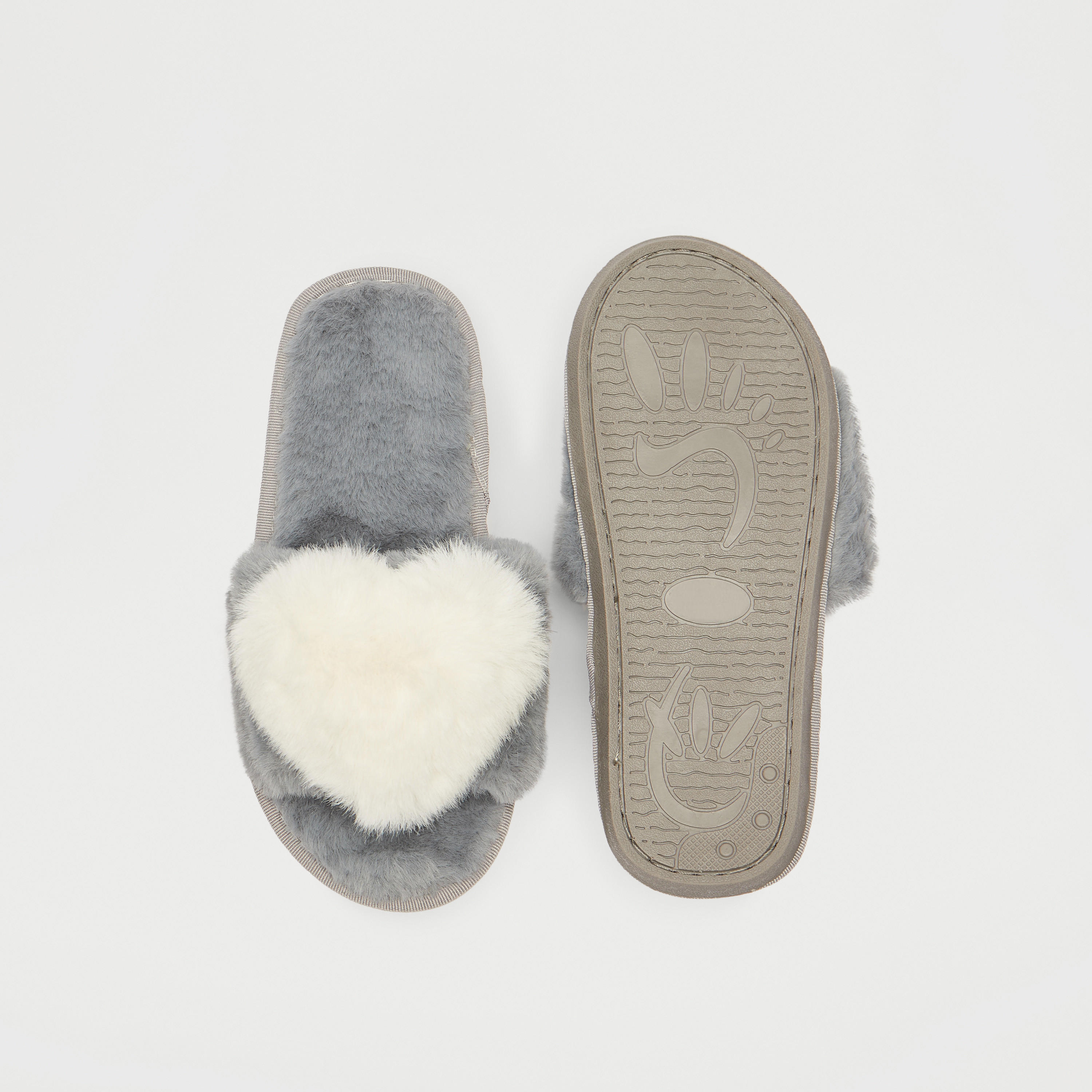 شبشب غرفة نوم سهل الارتداء بزينة قلب-women-clothing-nightwear-bedroomslippers-image-5