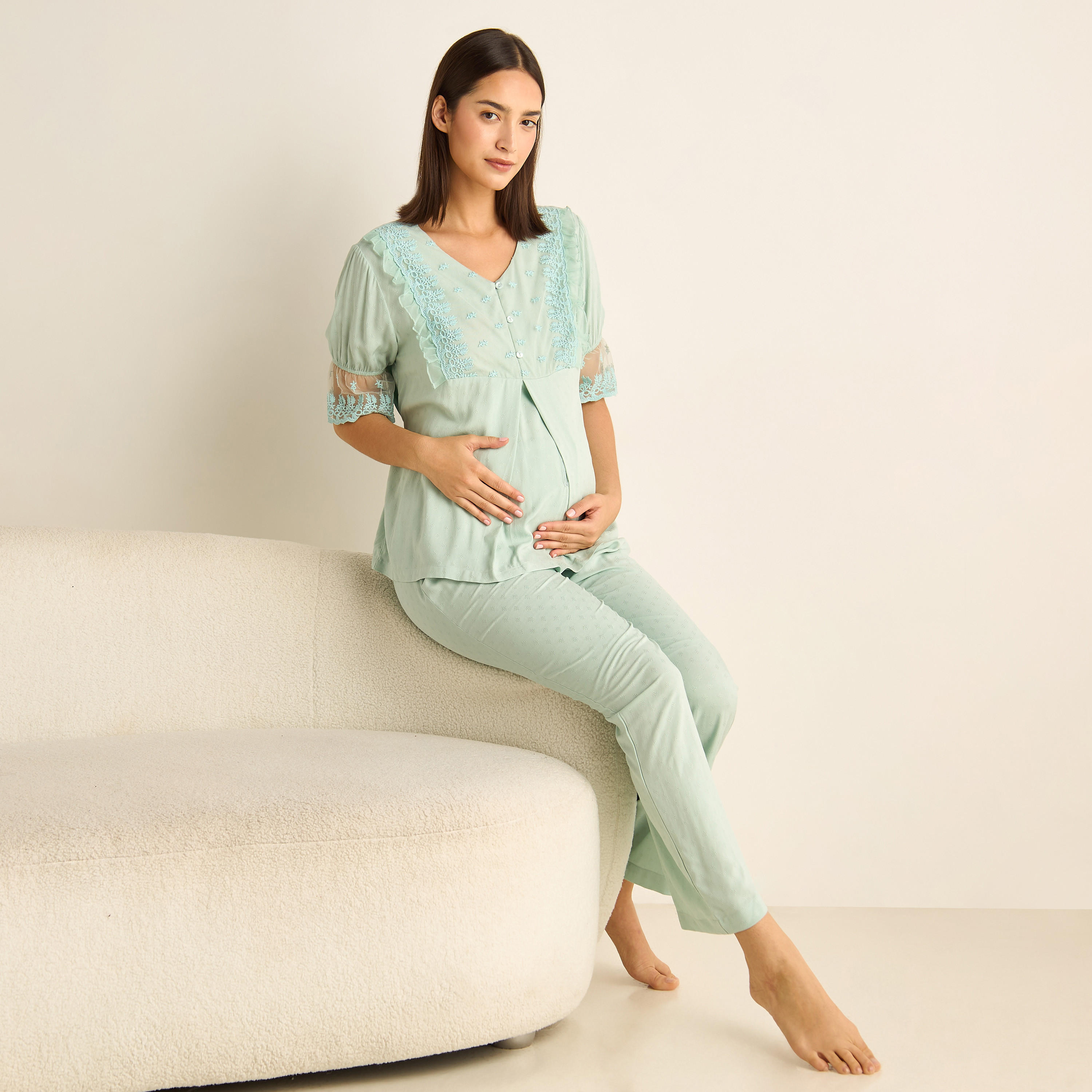 طقم بلوزة وبنطلون بيجاما بتزيينات دانتيل للحوامل-women-clothing-maternity-nightwear-image-7