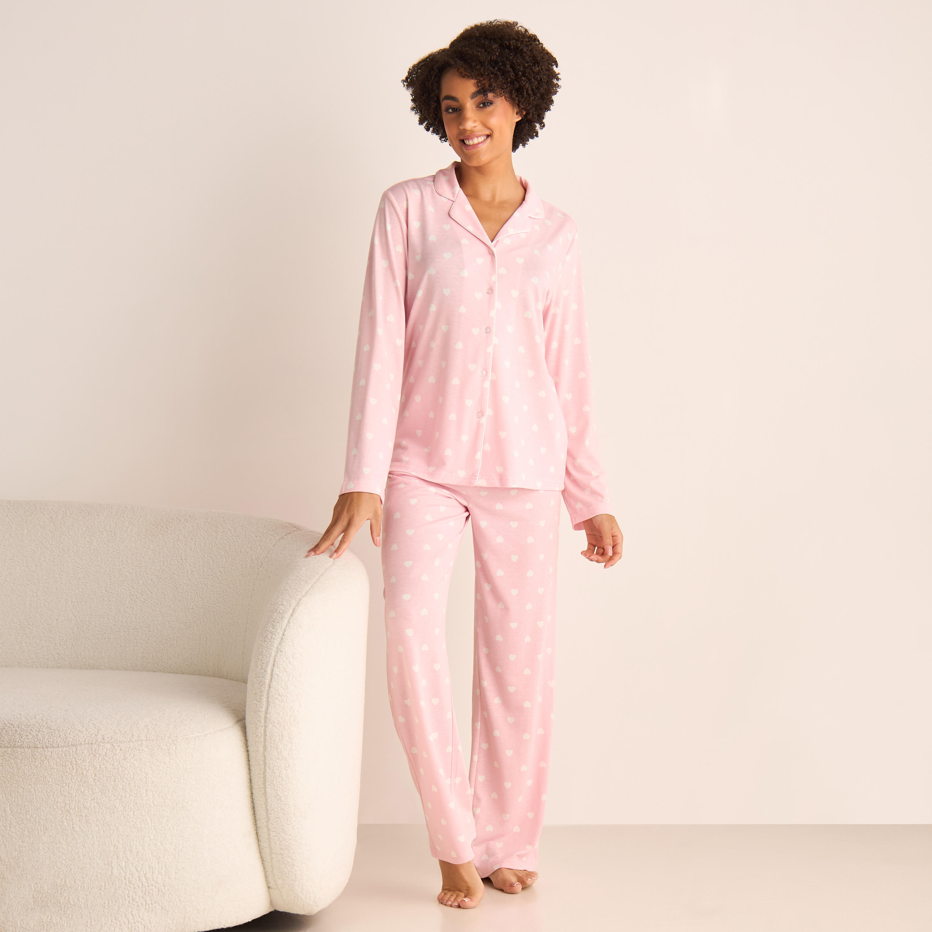 طقم بنطلون بيجاما وقميص بطبعات-women-clothing-nightwear-pyjamas-longsets-image-1