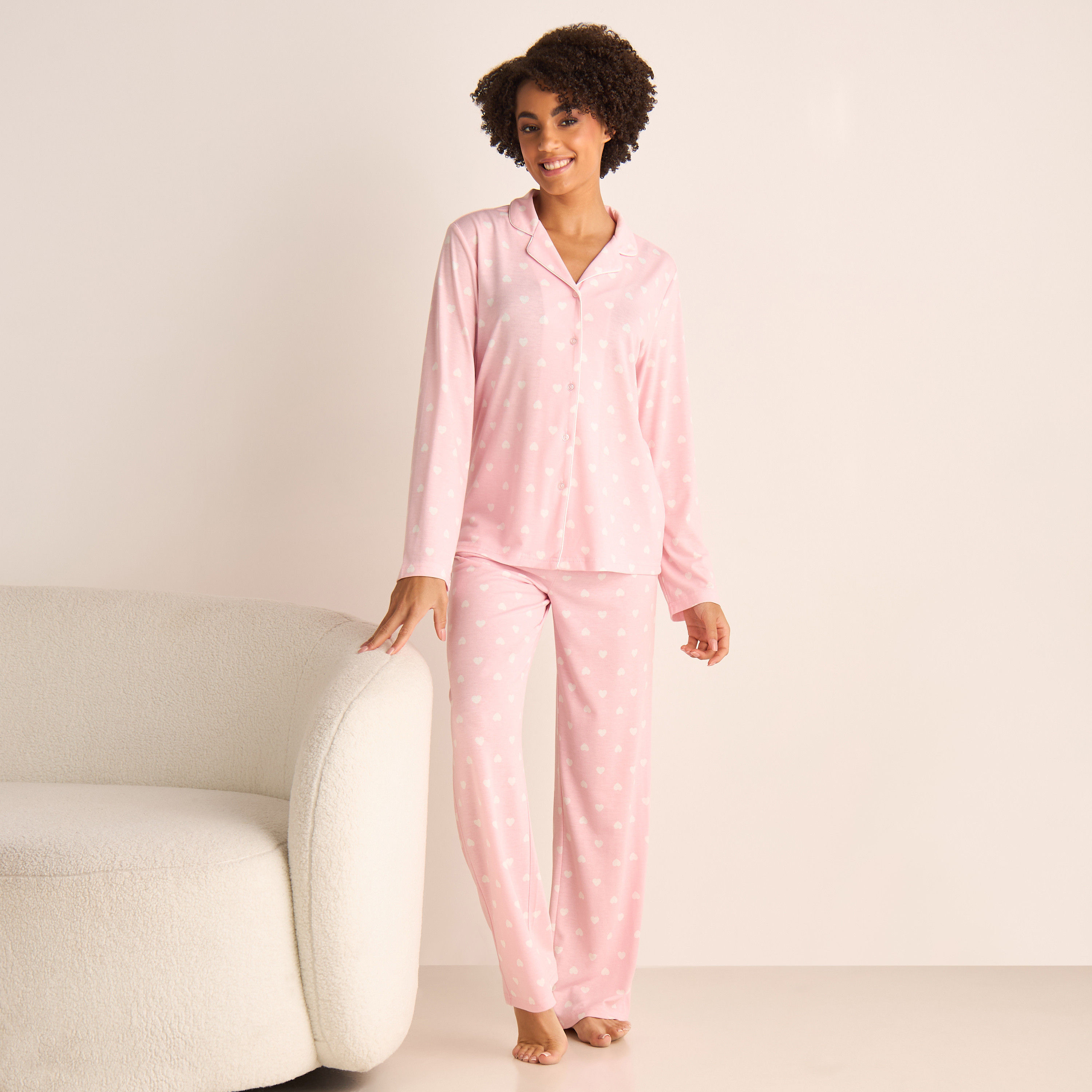 طقم بنطلون بيجاما وقميص بطبعات-women-clothing-nightwear-pyjamas-longsets-image-1