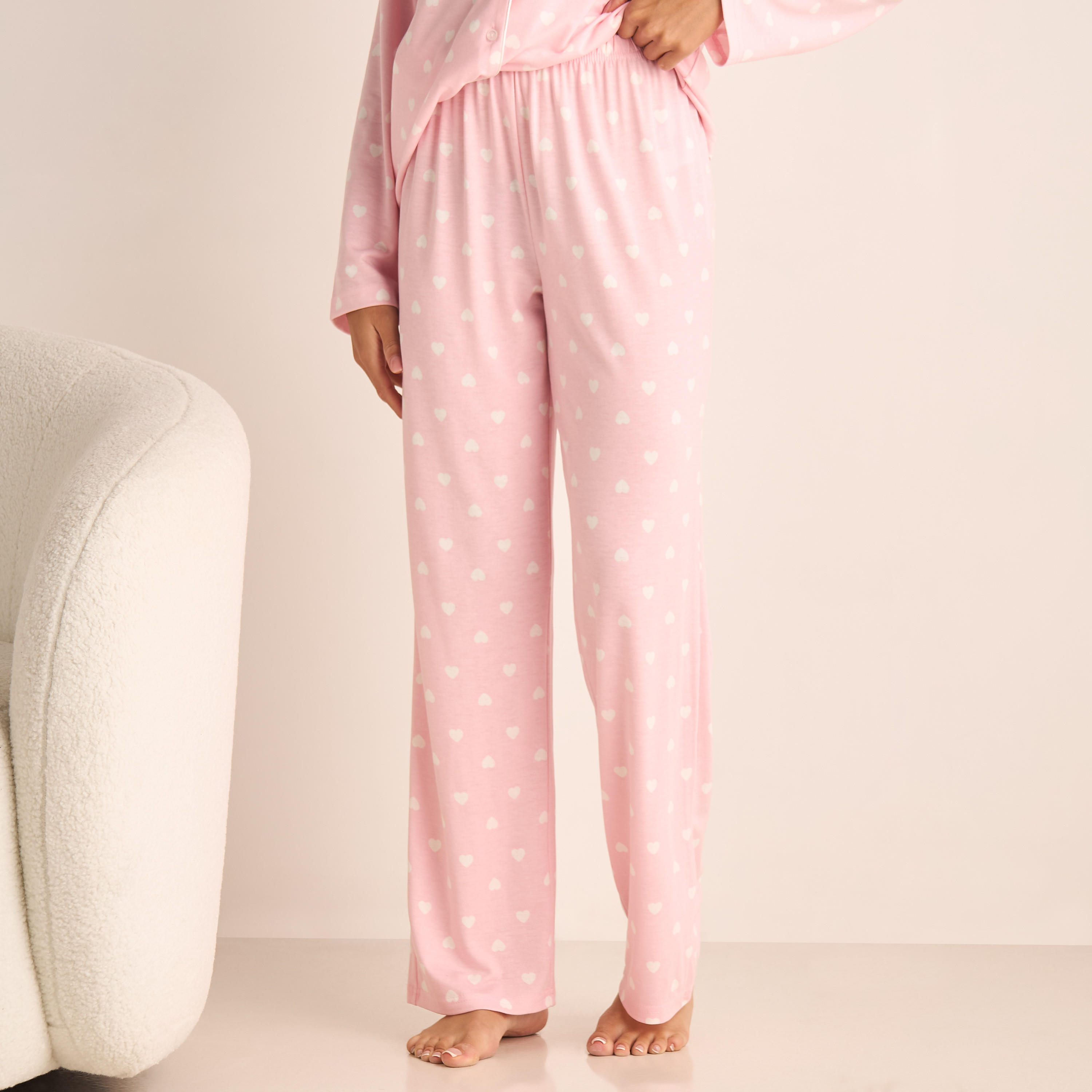 طقم بنطلون بيجاما وقميص بطبعات-women-clothing-nightwear-pyjamas-longsets-image-3