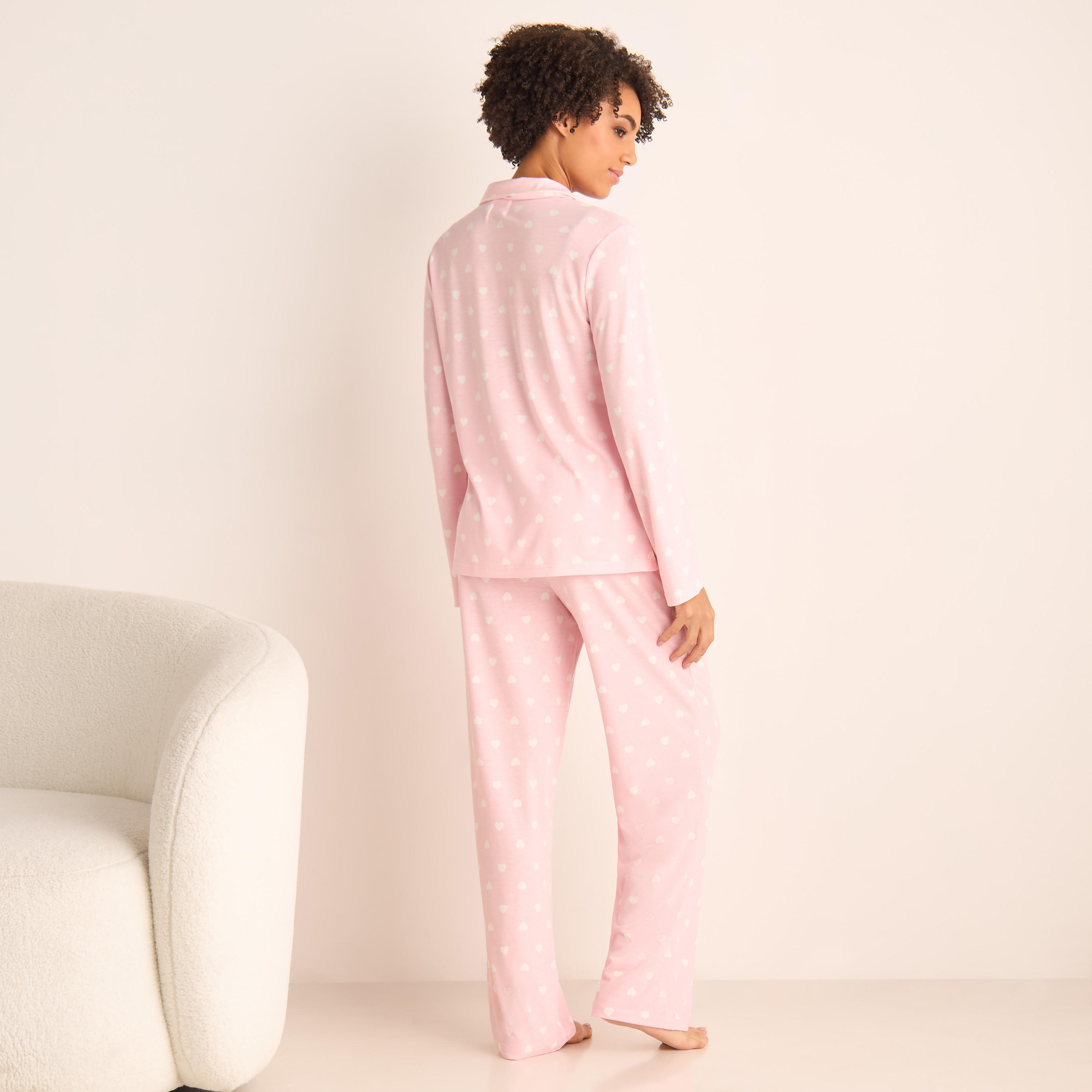 طقم بنطلون بيجاما وقميص بطبعات-women-clothing-nightwear-pyjamas-longsets-image-4