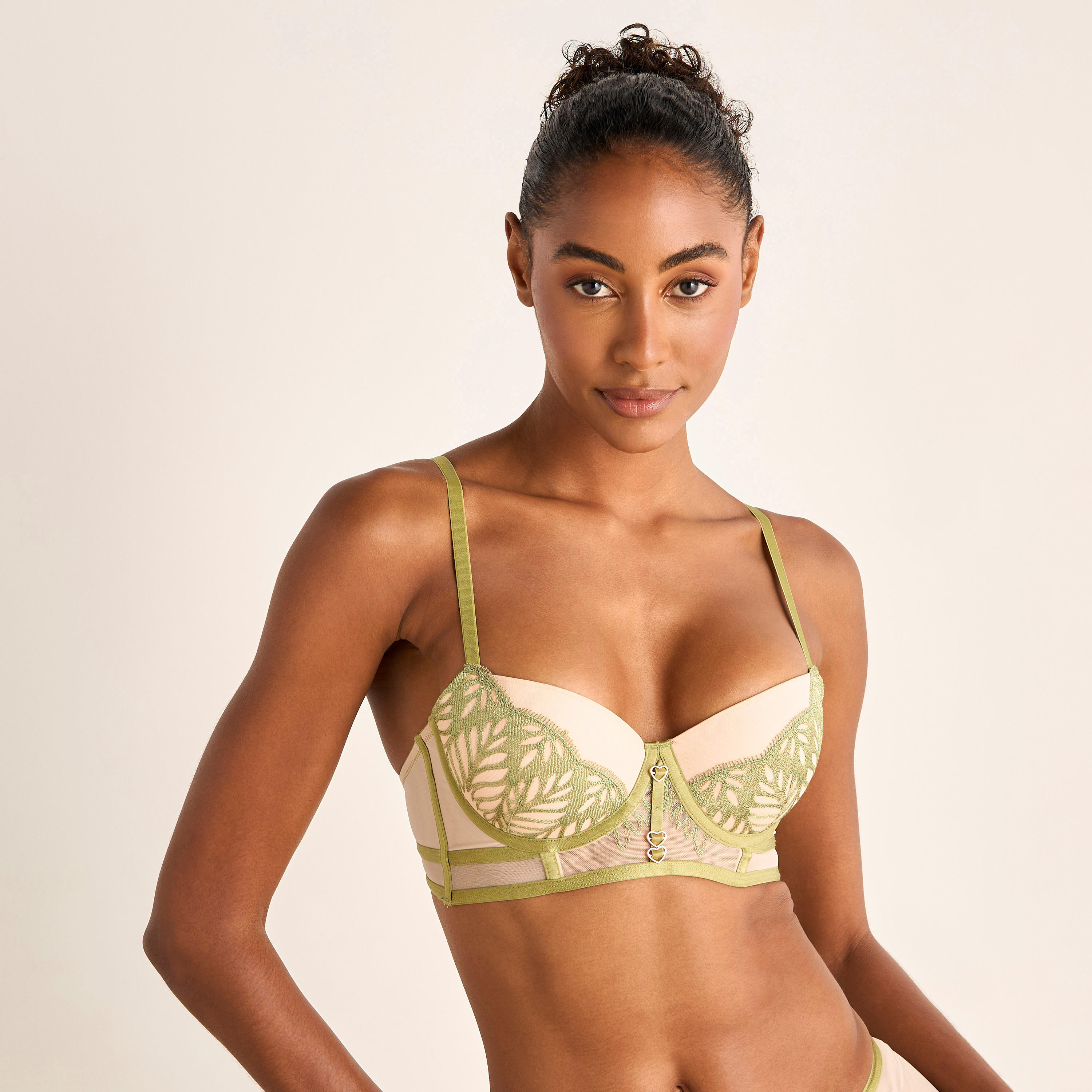 طقم صدرية بالكونيت وسروال بيكيني دانتيل-women-clothing-lingerie-lingeriesets-image-3