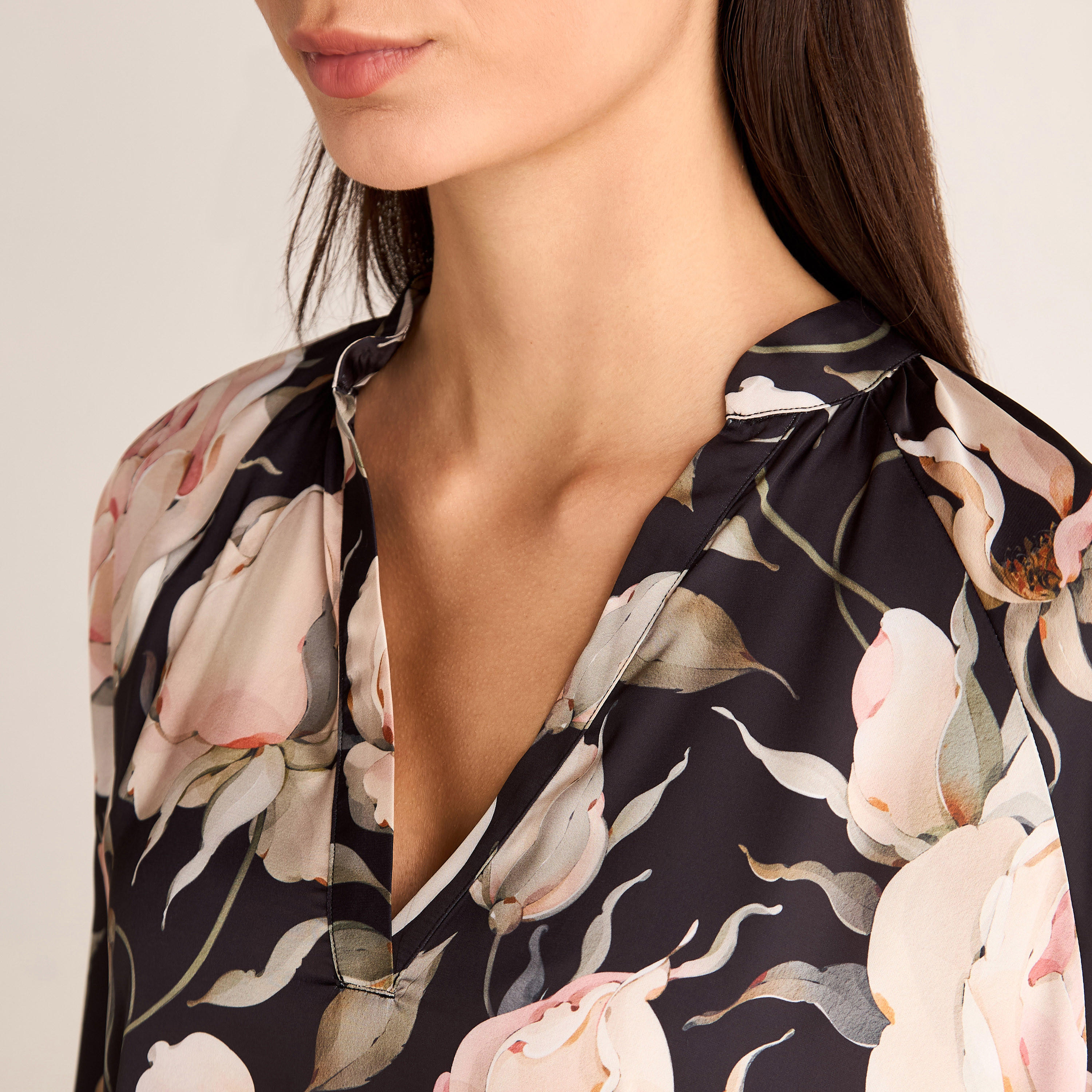 فستان نوم بياقة عادية وأكمام 3/4 وطبعات أزهار-women-clothing-nightwear-nighties-image-4