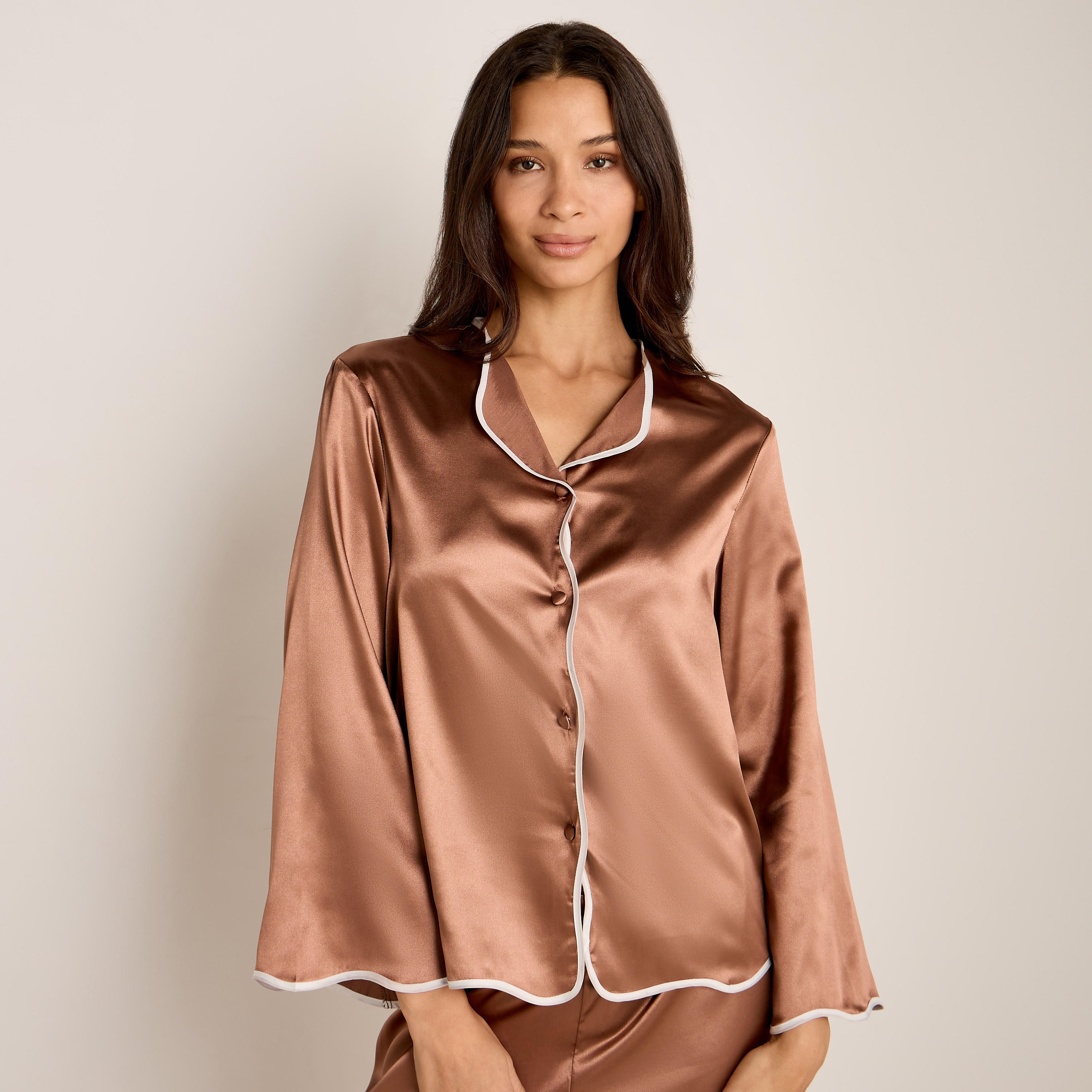 طقم بيجاما ساتان بخطوط مغايرة مع قناع عينين-women-clothing-nightwear-pyjamas-longsets-image-4