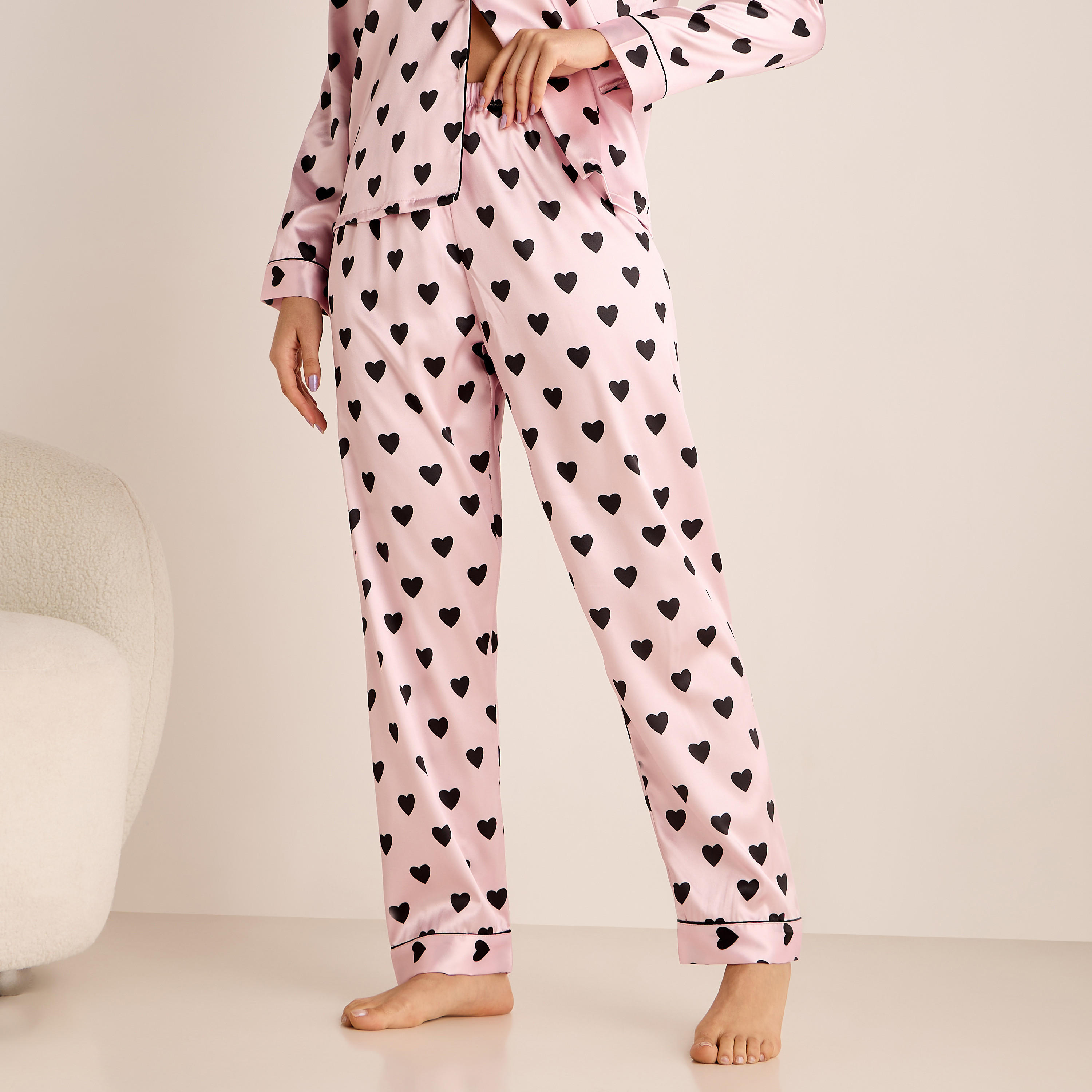 طقم بنطلون بيجاما وقميص بأكمام طويلة وطبعات قلوب-women-clothing-nightwear-pyjamas-longsets-image-3