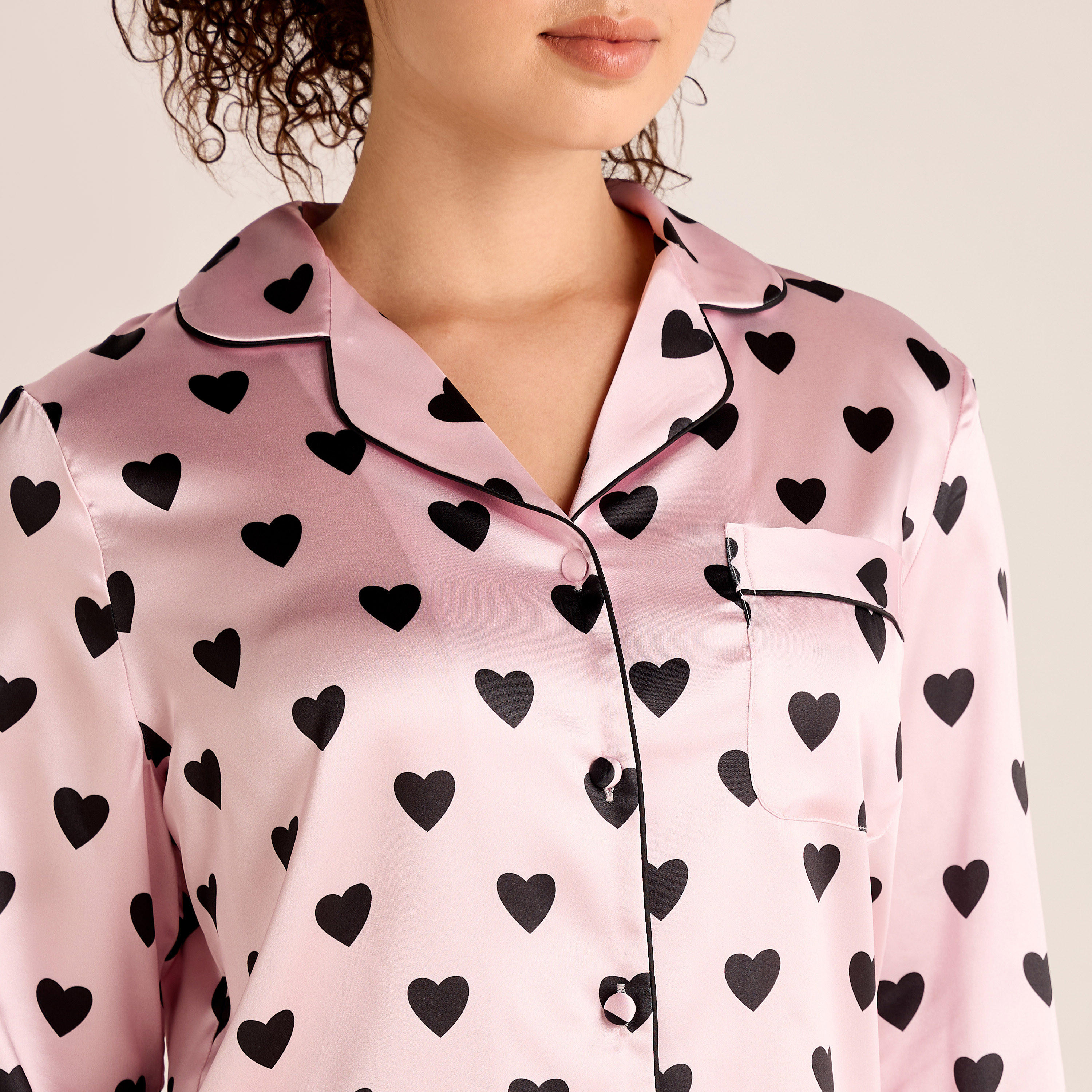 طقم بنطلون بيجاما وقميص بأكمام طويلة وطبعات قلوب-women-clothing-nightwear-pyjamas-longsets-image-5