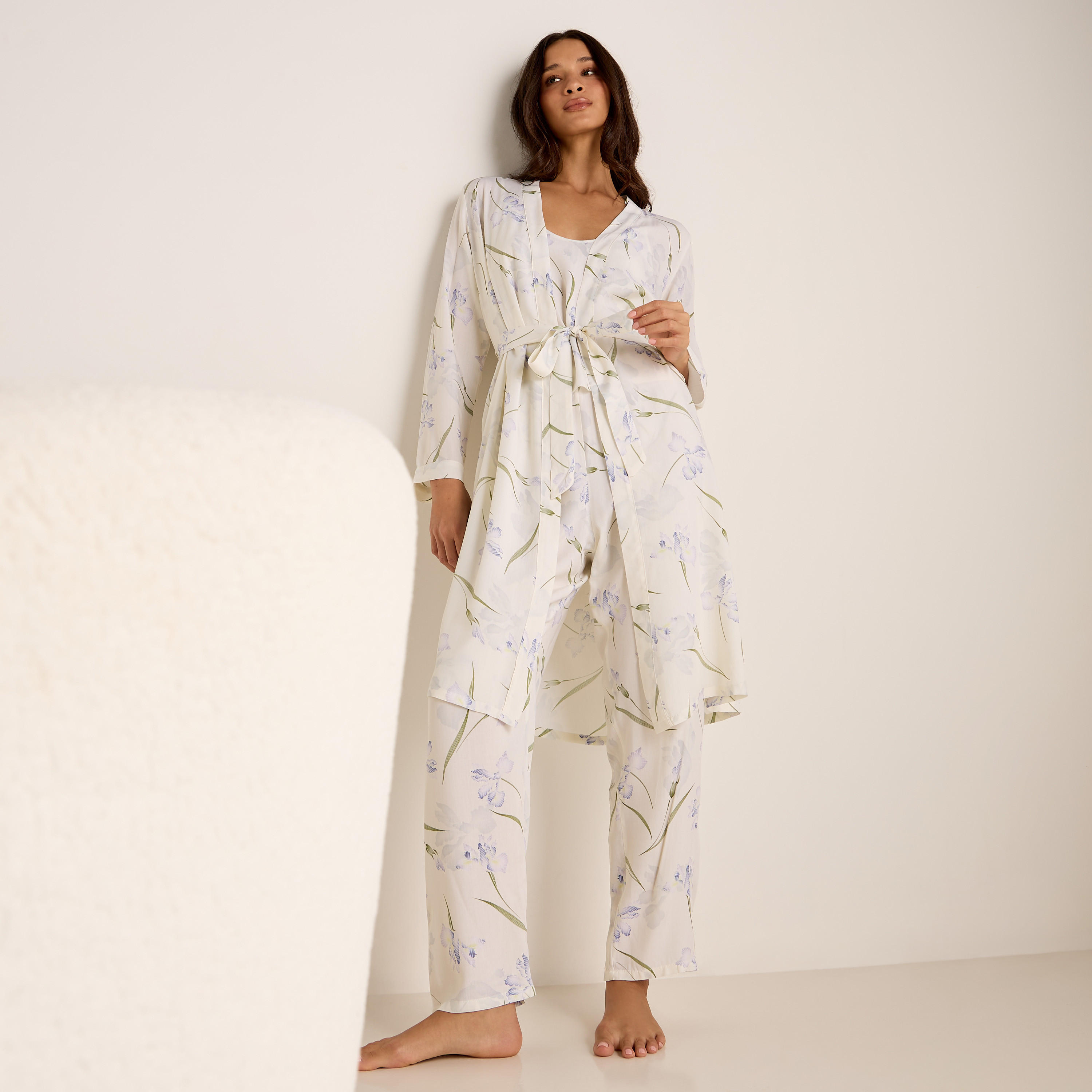 طقم بنطلون بيجاما وبلوزة كامي وروب بطبعات أزهار-women-clothing-nightwear-pyjamas-longsets-image-6