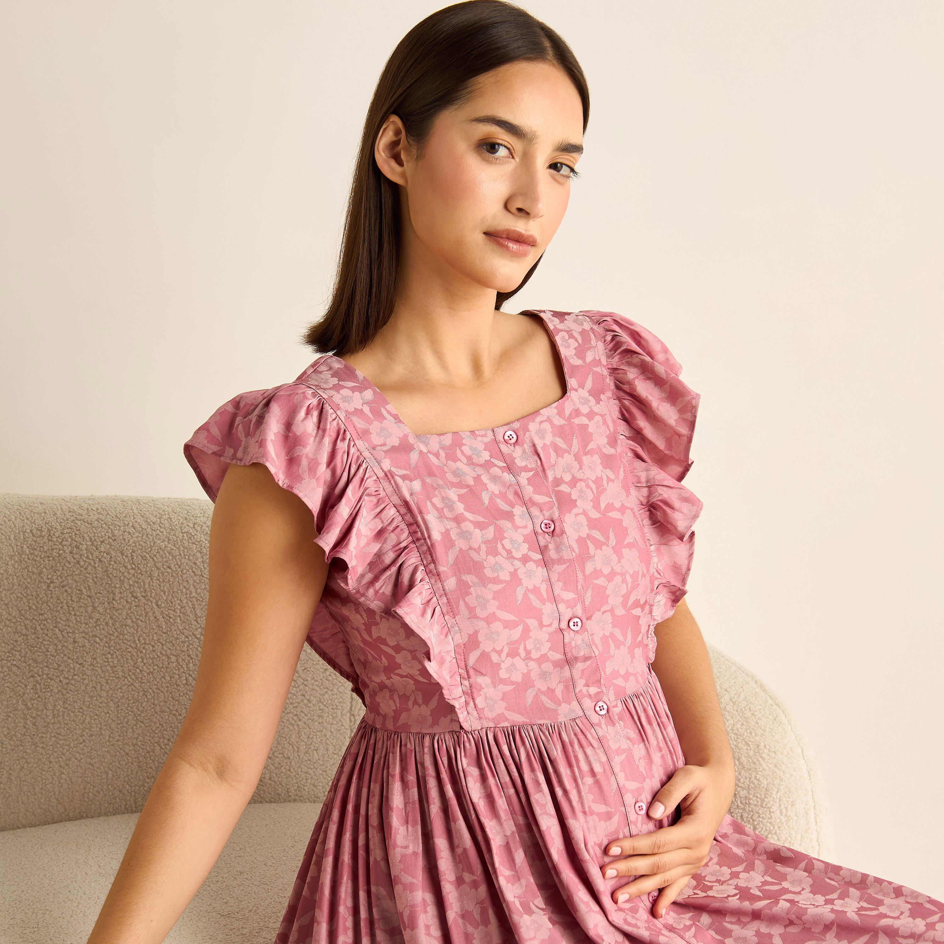 فستان نوم للحوامل بطبعات الأزهار بياقة مربعة وتفاصيل كشكش-women-clothing-maternity-nightwear-image-4