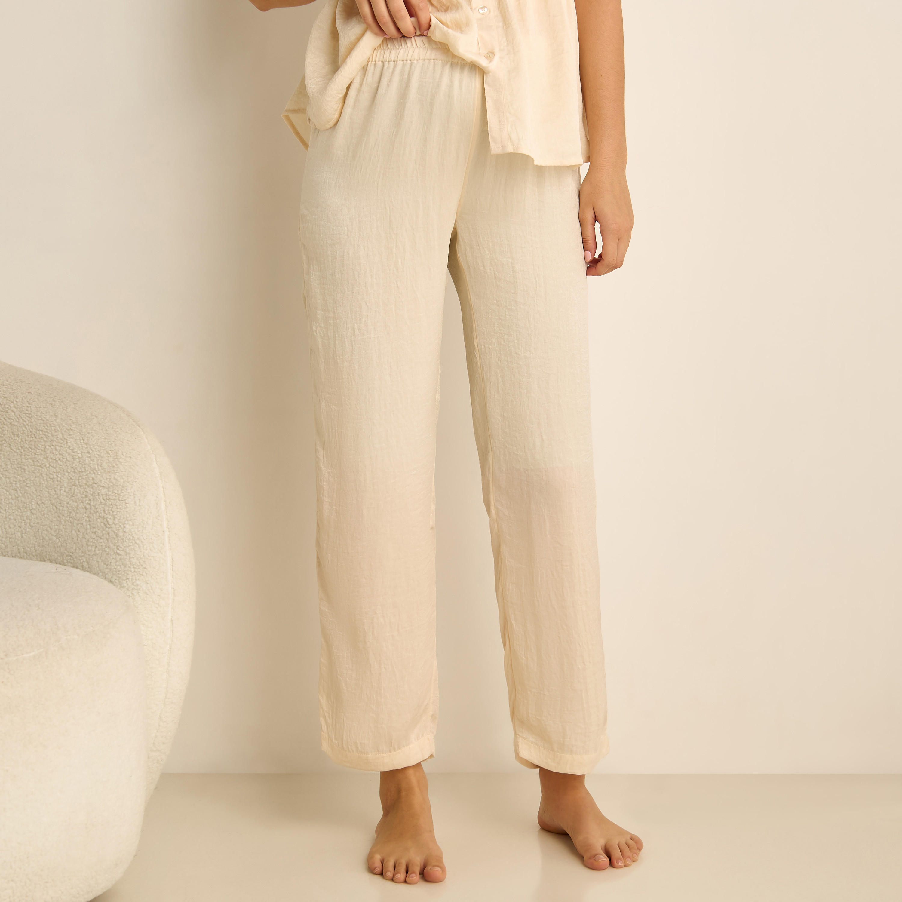 طقم بيجاما ساتان بكشكش للحوامل-women-clothing-maternity-nightwear-image-4