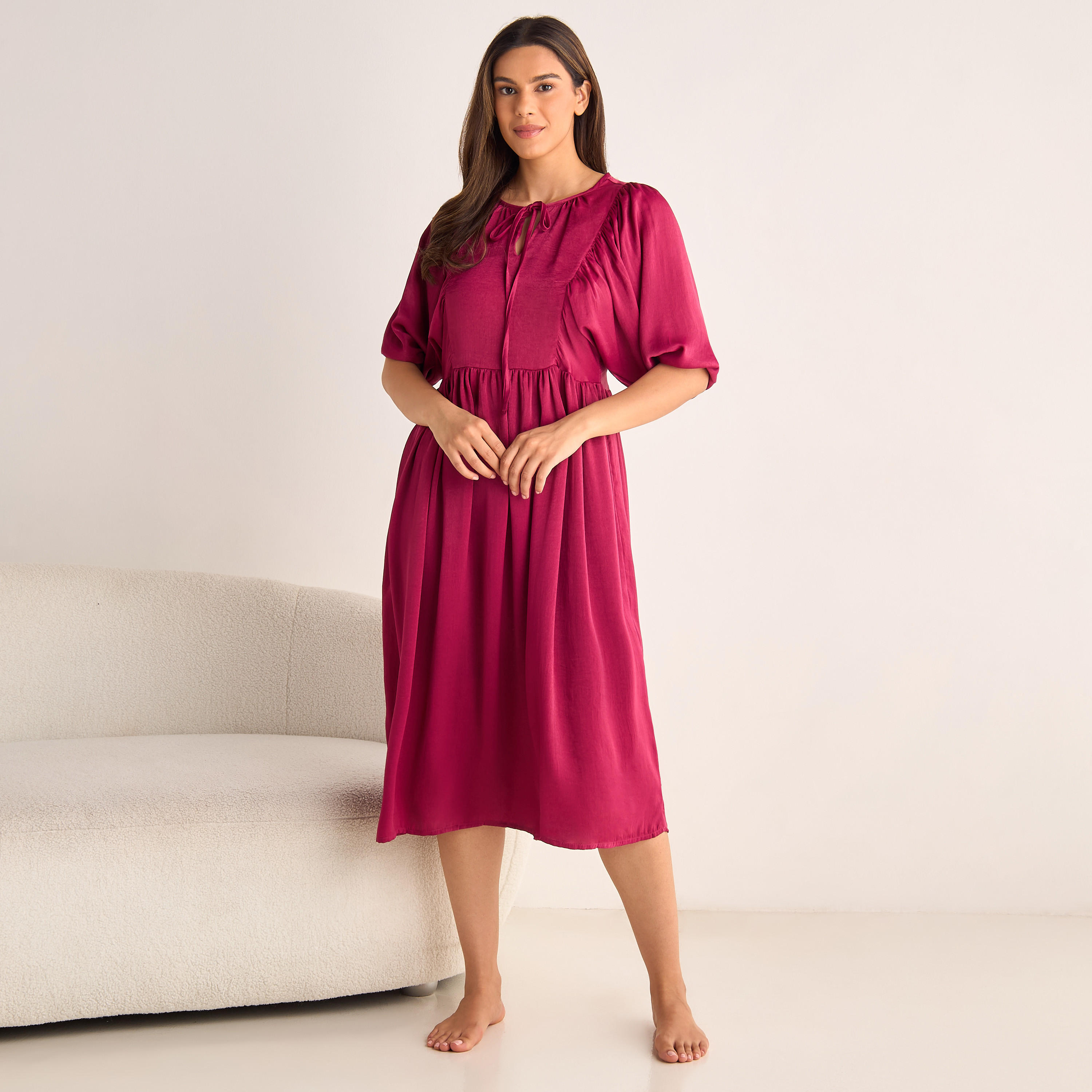 فستان نوم بتفاصيل رباط وأكمام قصيرة-women-clothing-nightwear-nighties-image-11