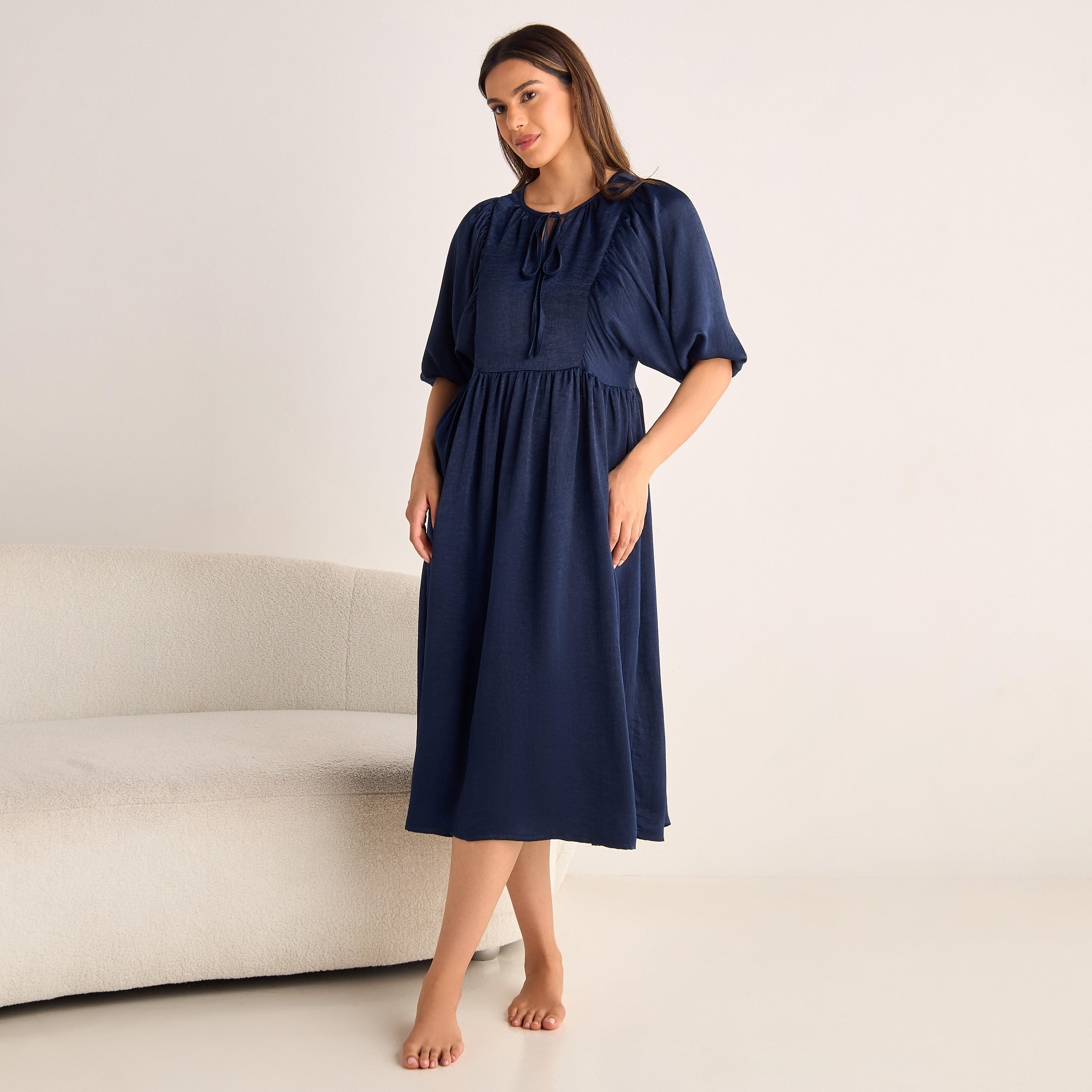 فستان نوم بتفاصيل رباط وأكمام قصيرة-women-clothing-nightwear-nighties-image-2