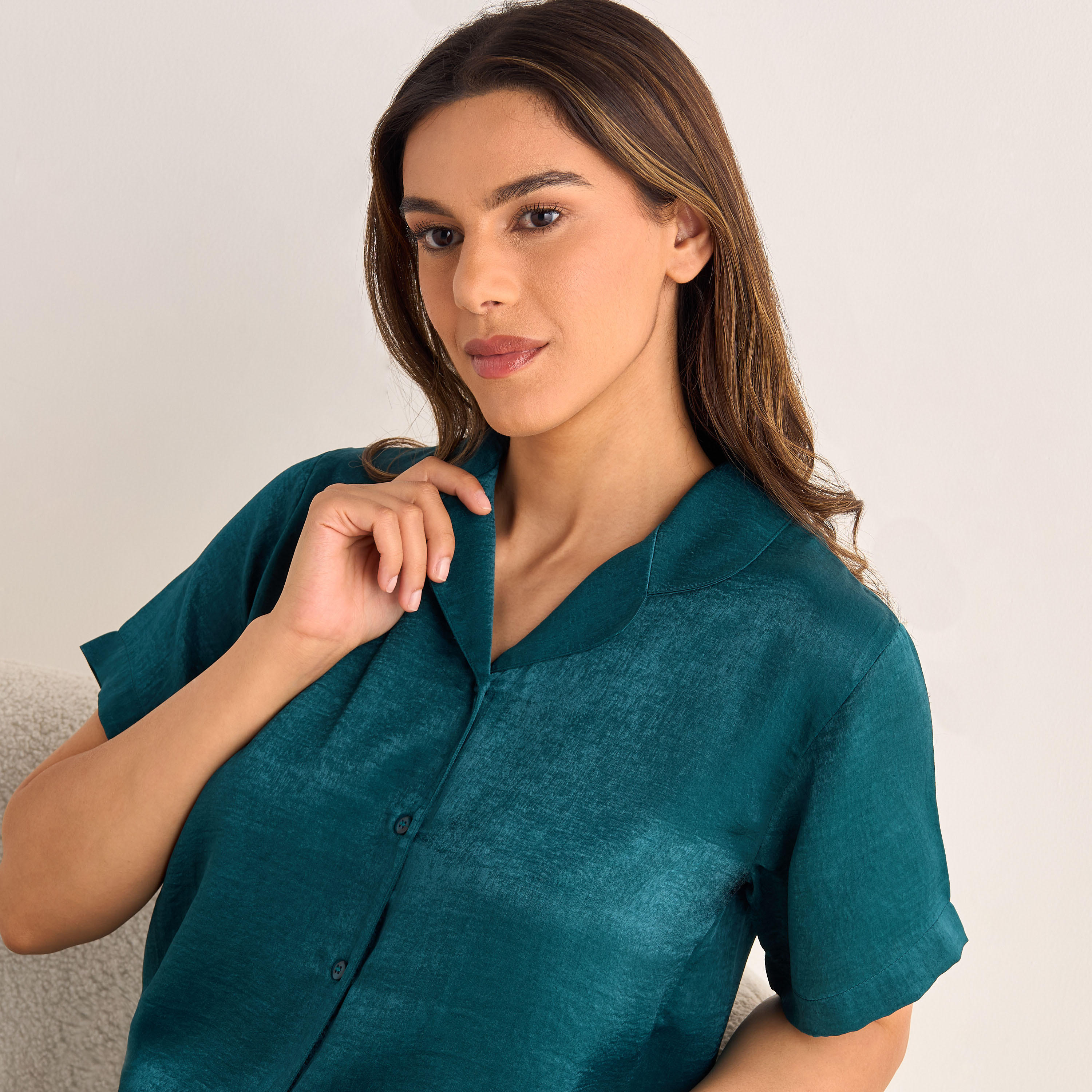 Velvet Satin Textured Shorts Set-women-clothing-nightwear-pyjamas-shortsets-image-5