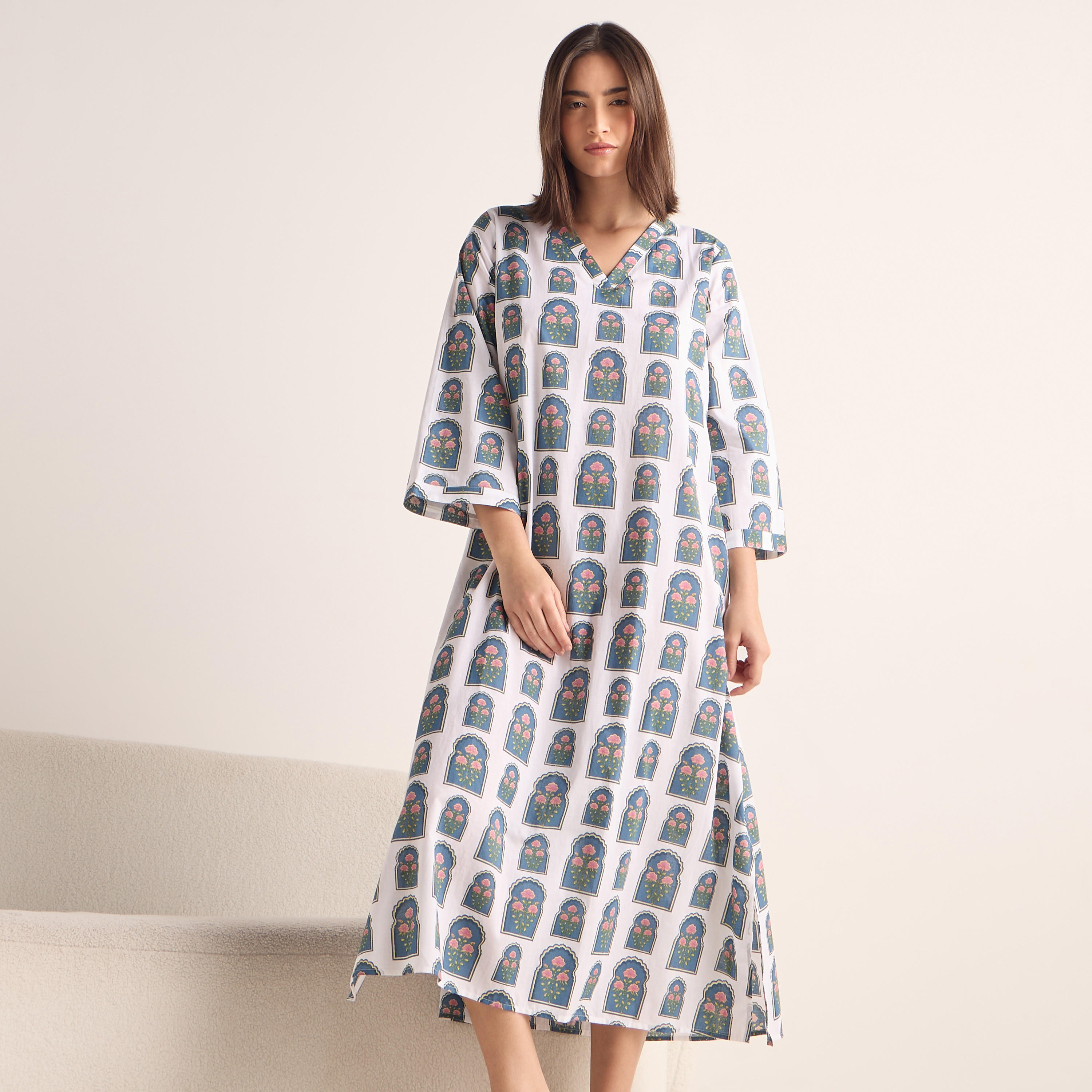 قميص نوم بياقة V وأكمام 3/4 وطبعات-women-clothing-nightwear-nighties-image-2