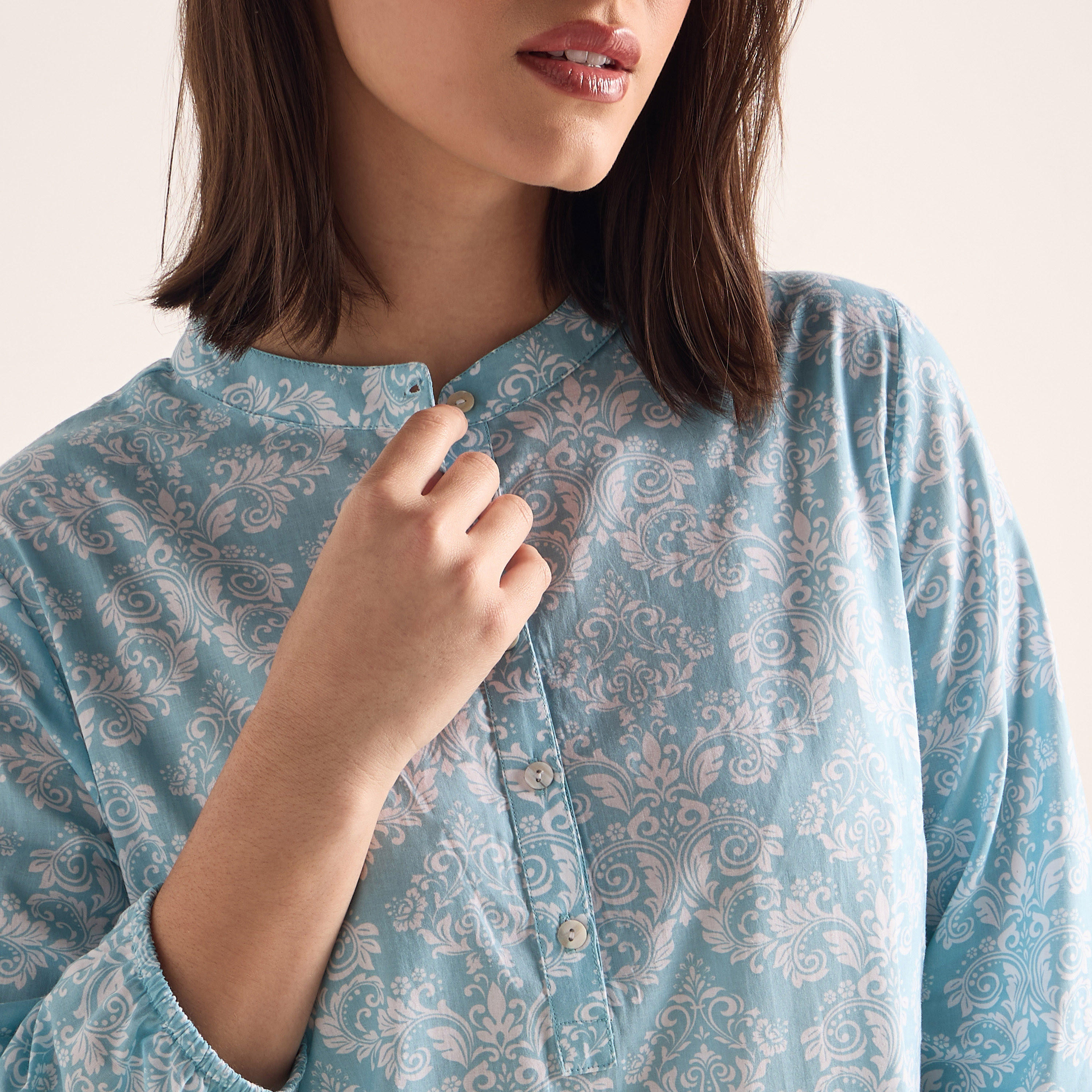 قميص نوم بياقة ماندارين وأكمام 3/4 وطبعات-women-clothing-nightwear-nighties-image-4
