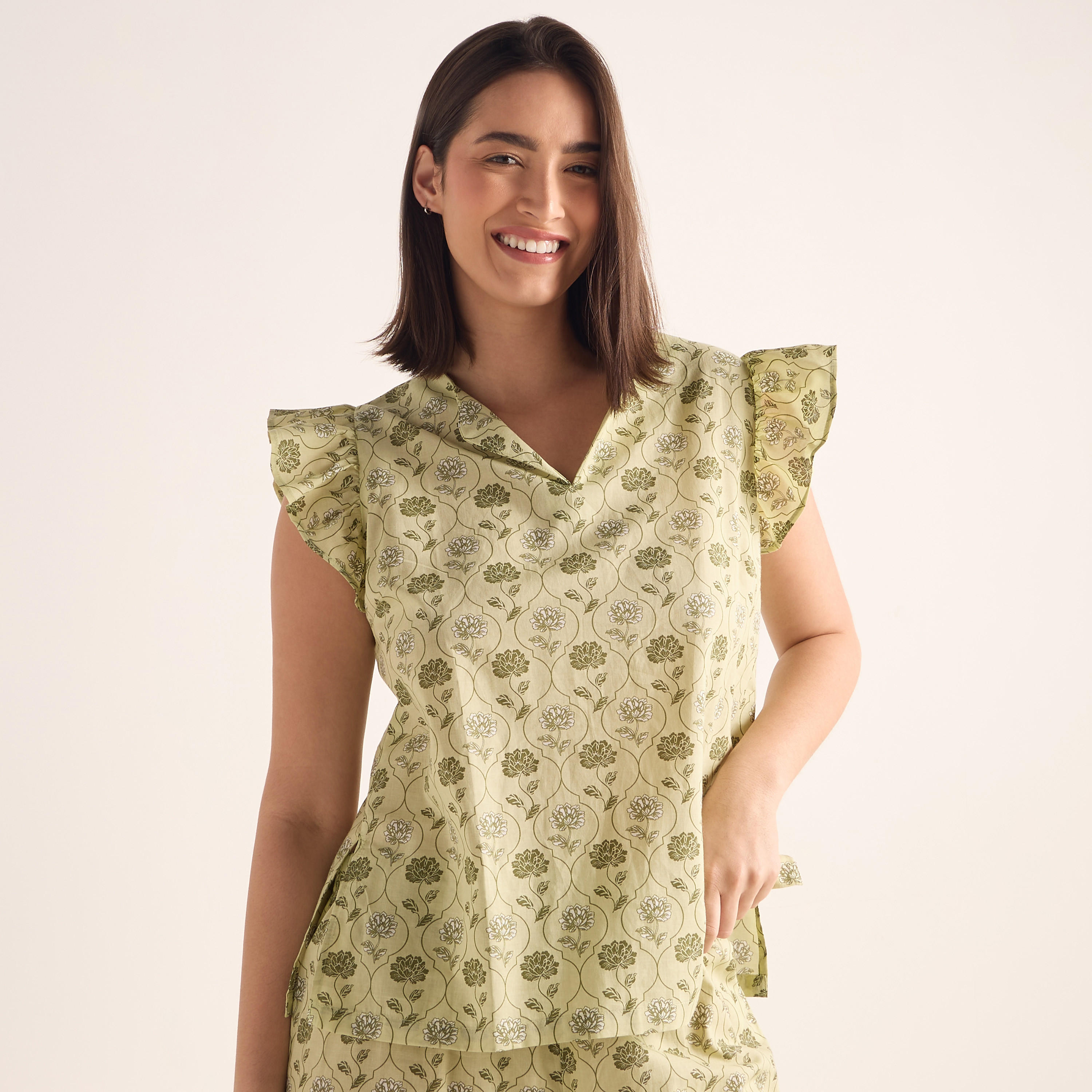 طقم بنطلون بيجاما وبلوزة قطن بأكمام كشكش وطبعات-women-clothing-nightwear-pyjamas-longsets-image-2