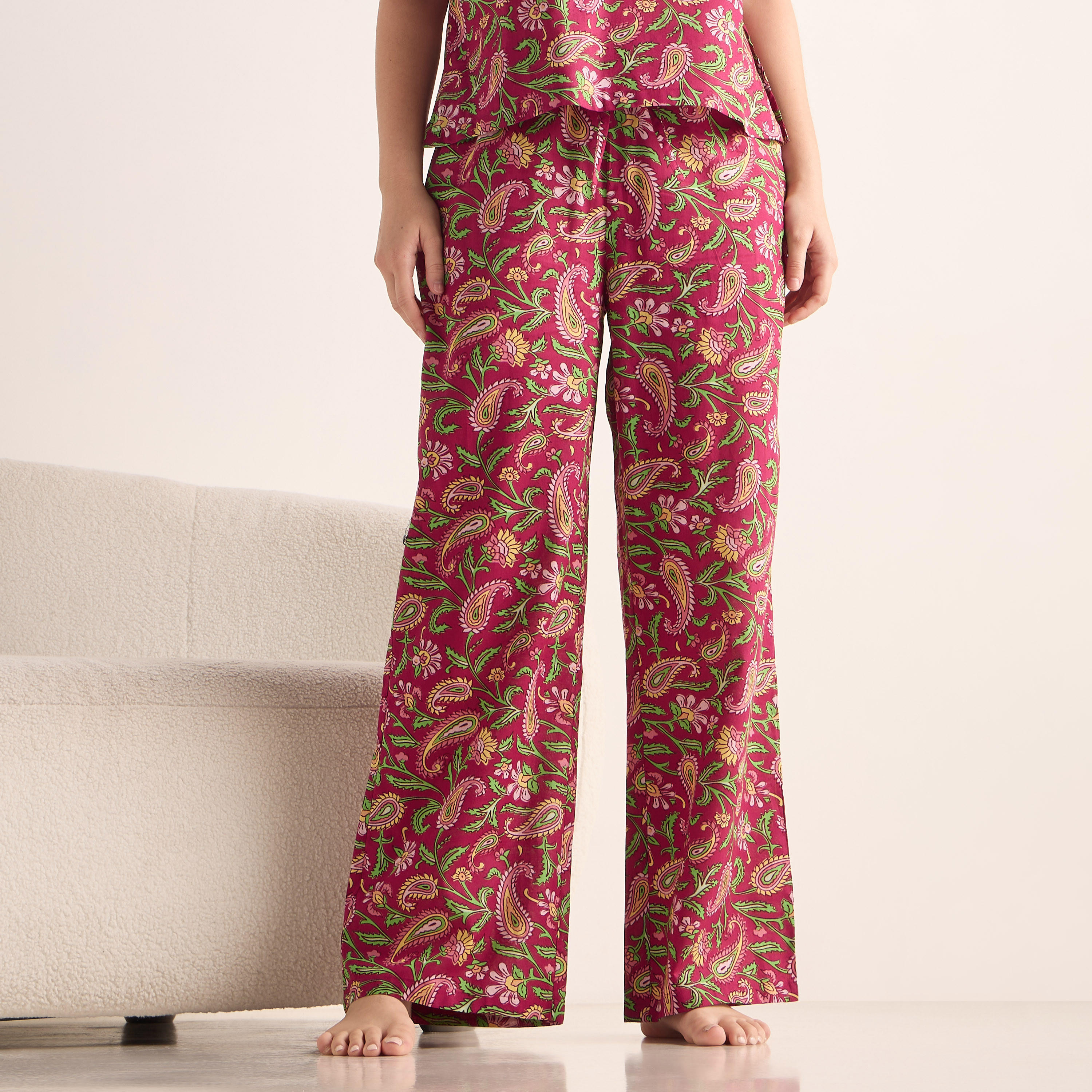 طقم بنطلون بيجاما وبلوزة بأكمام كشكش وطبعات-women-clothing-nightwear-pyjamas-longsets-image-4