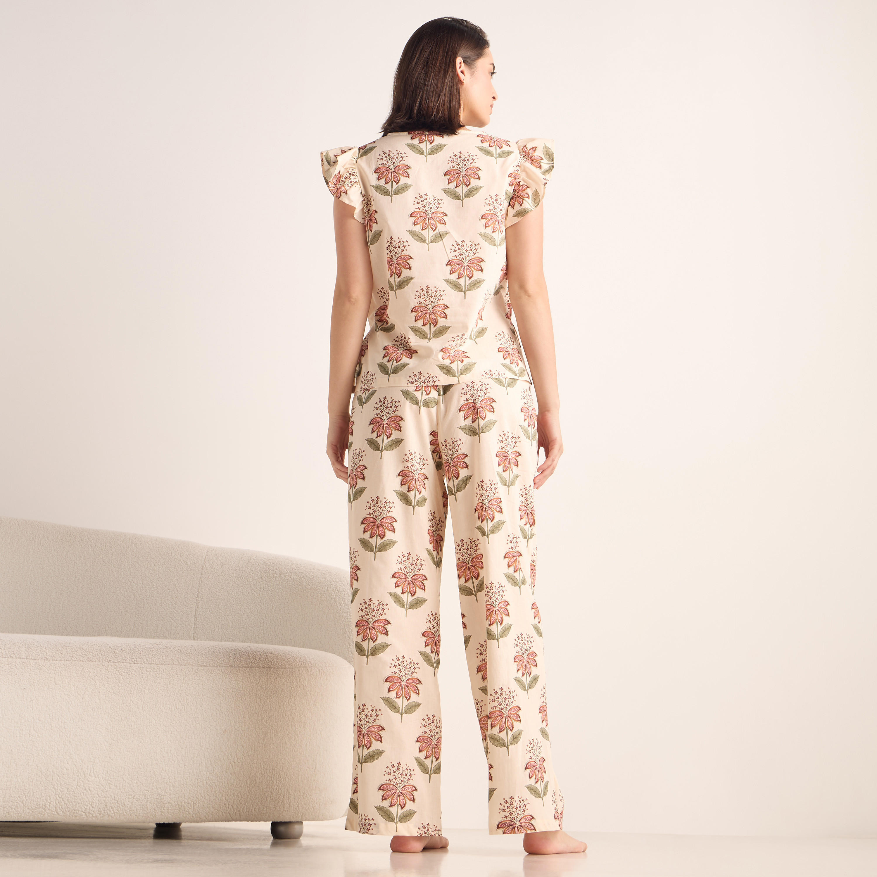 طقم بنطلون بيجاما وبلوزة قطن بأكمام كشكش وطبعات-women-clothing-nightwear-pyjamas-longsets-image-9