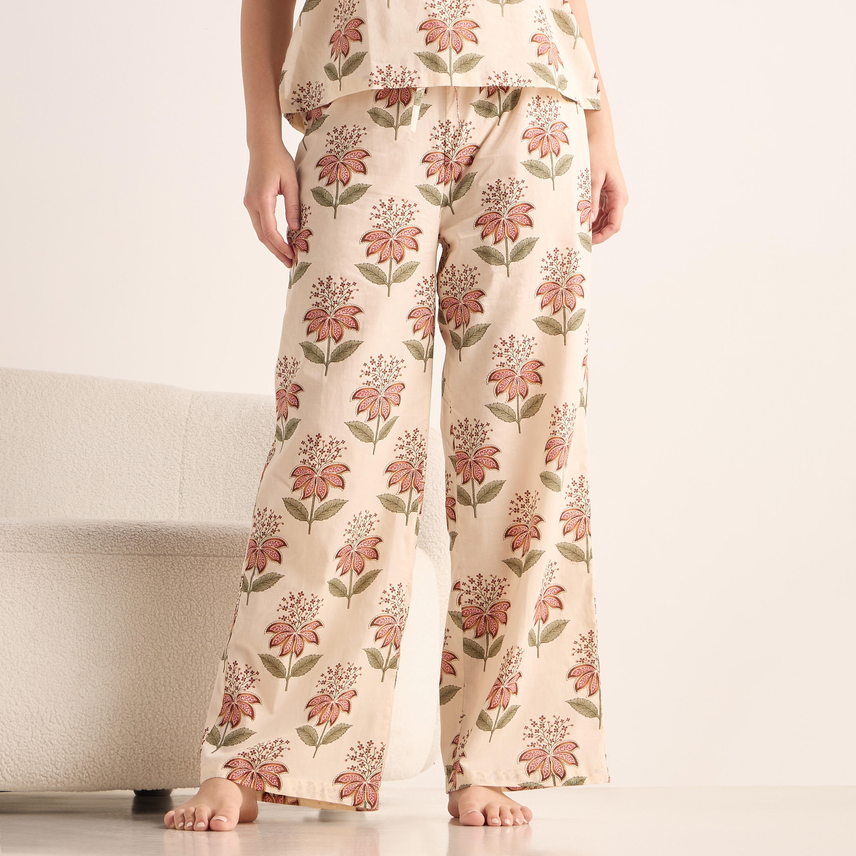طقم بنطلون بيجاما وبلوزة قطن بأكمام كشكش وطبعات-women-clothing-nightwear-pyjamas-longsets-image-10