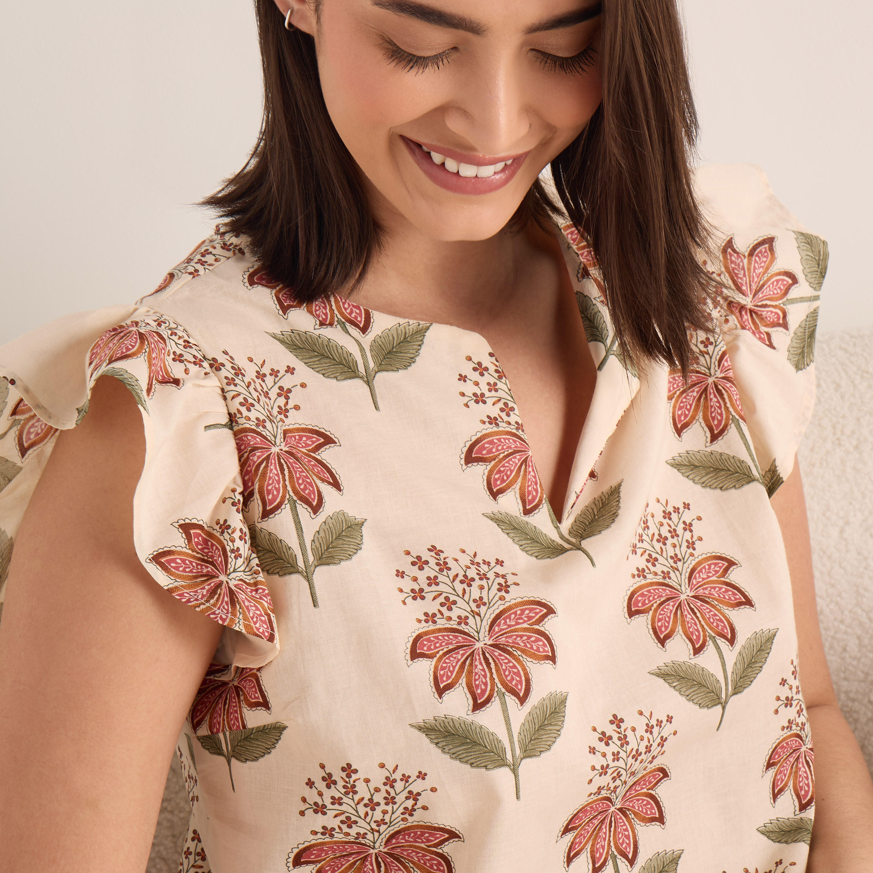 طقم بنطلون بيجاما وبلوزة قطن بأكمام كشكش وطبعات-women-clothing-nightwear-pyjamas-longsets-image-11