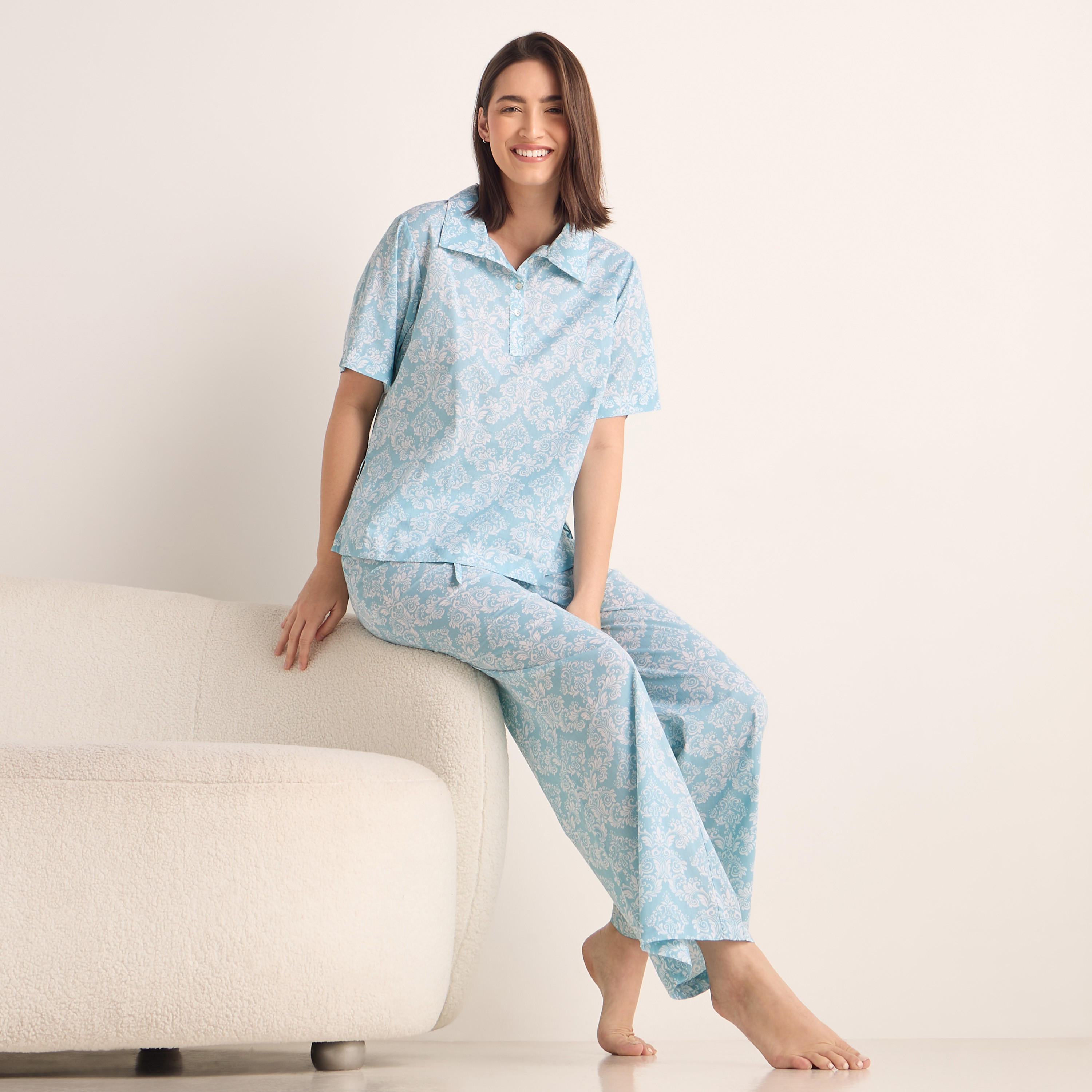 طقم بنطلون بيجاما وبلوزة بأكمام قصيرة وطبعات-women-clothing-nightwear-pyjamas-longsets-image-1