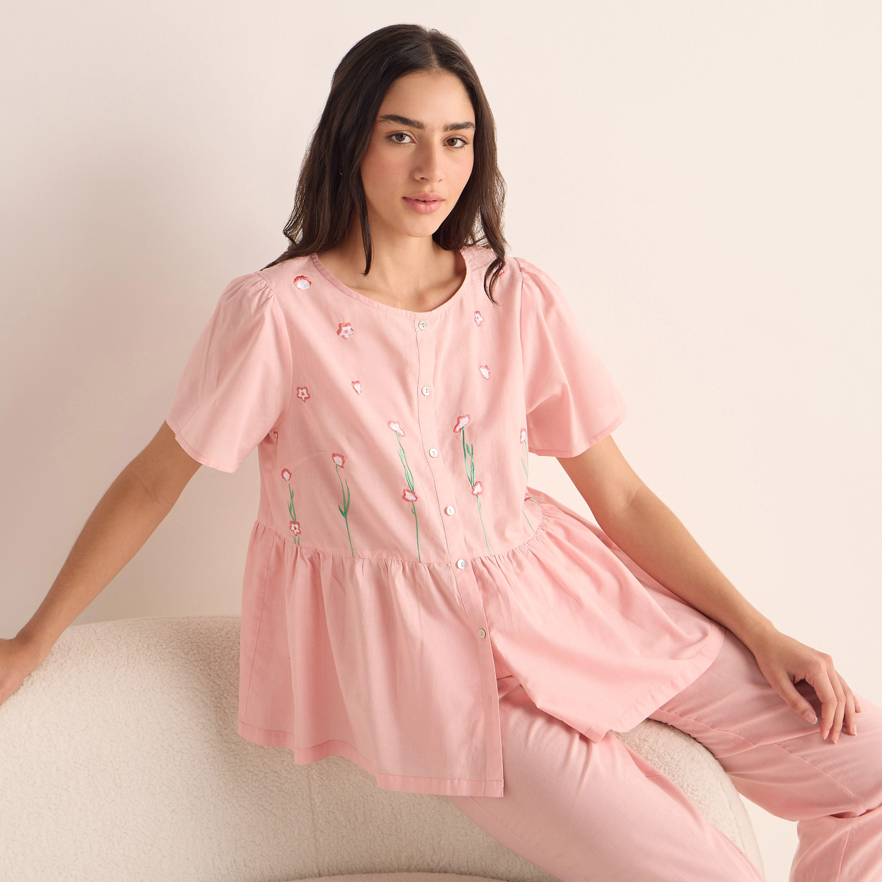 طقم بنطلون بيجاما وقميص قطن مطرّز-women-clothing-nightwear-pyjamas-longsets-image-2