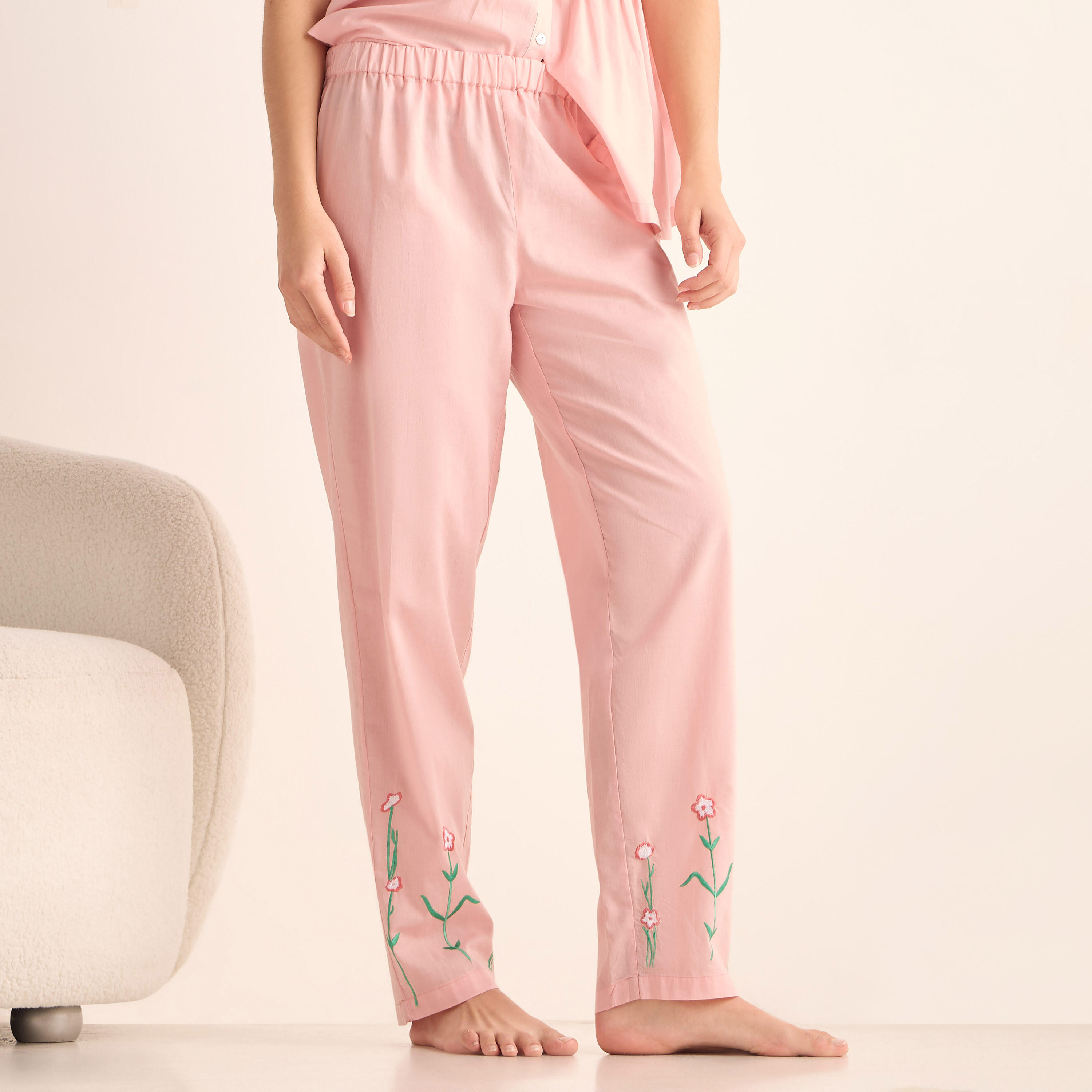 طقم بنطلون بيجاما وقميص قطن مطرّز-women-clothing-nightwear-pyjamas-longsets-image-4