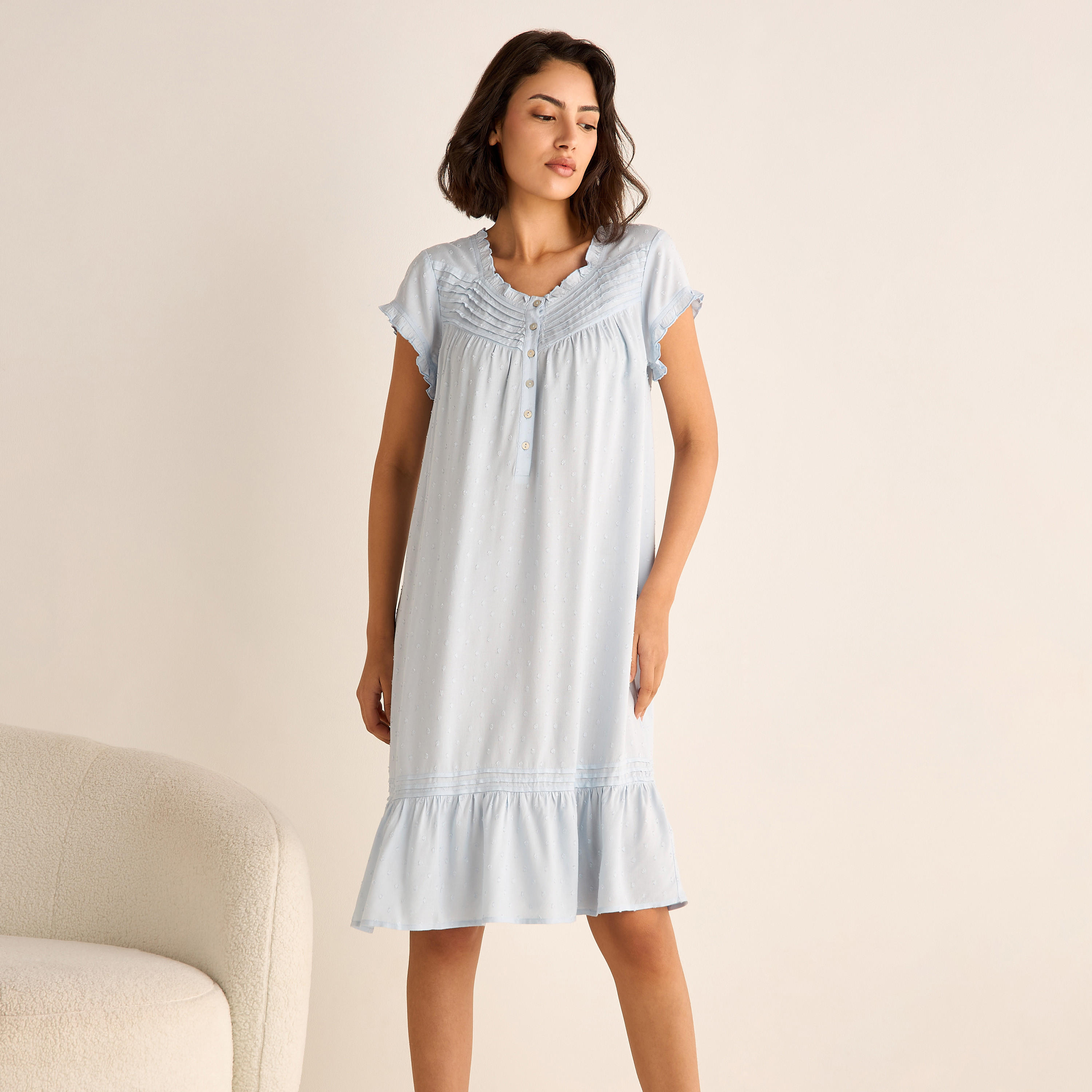 قميص نوم بارز الملمس بياقة مستديرة وأكمام قصيرة-women-clothing-nightwear-nighties-image-1