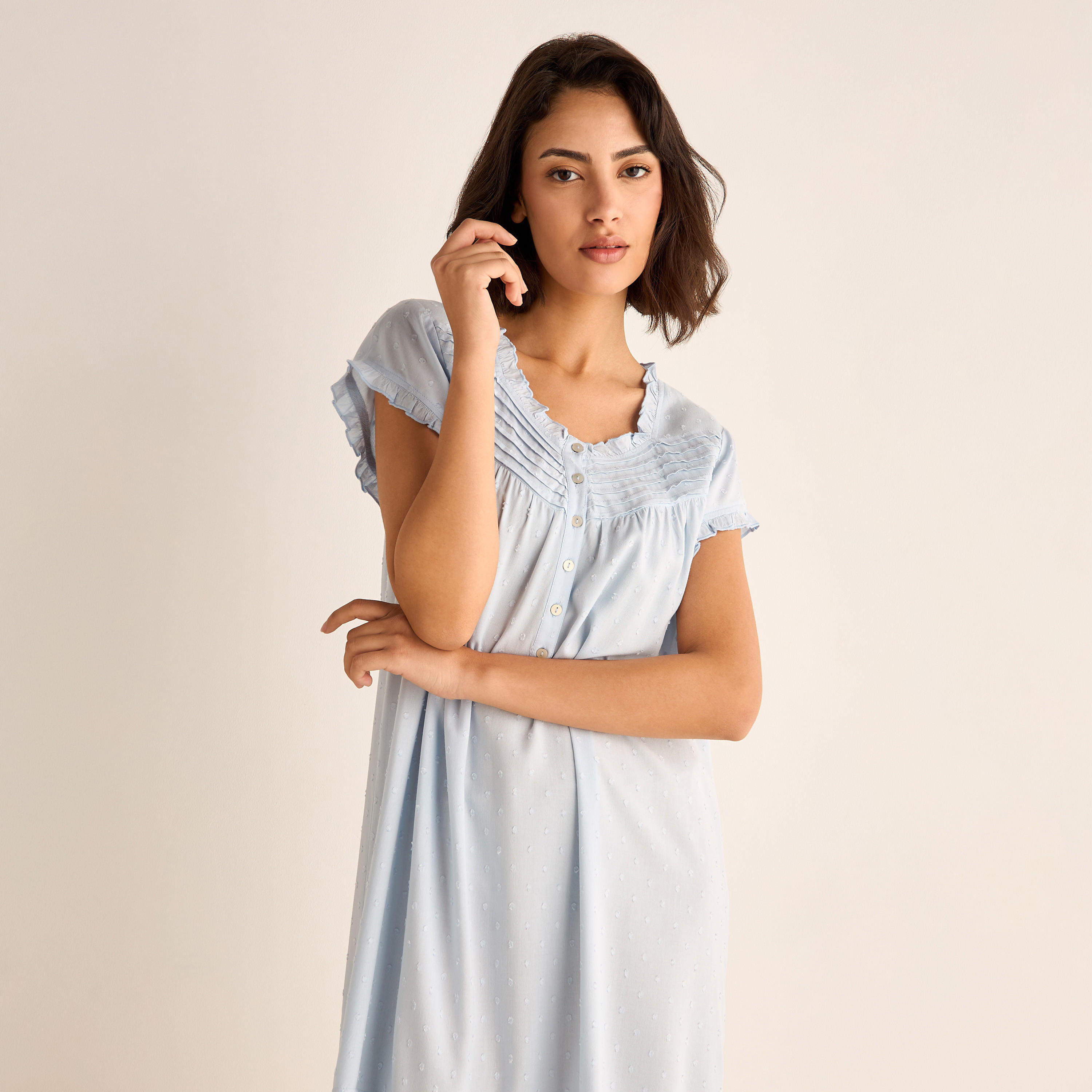 قميص نوم بارز الملمس بياقة مستديرة وأكمام قصيرة-women-clothing-nightwear-nighties-image-3