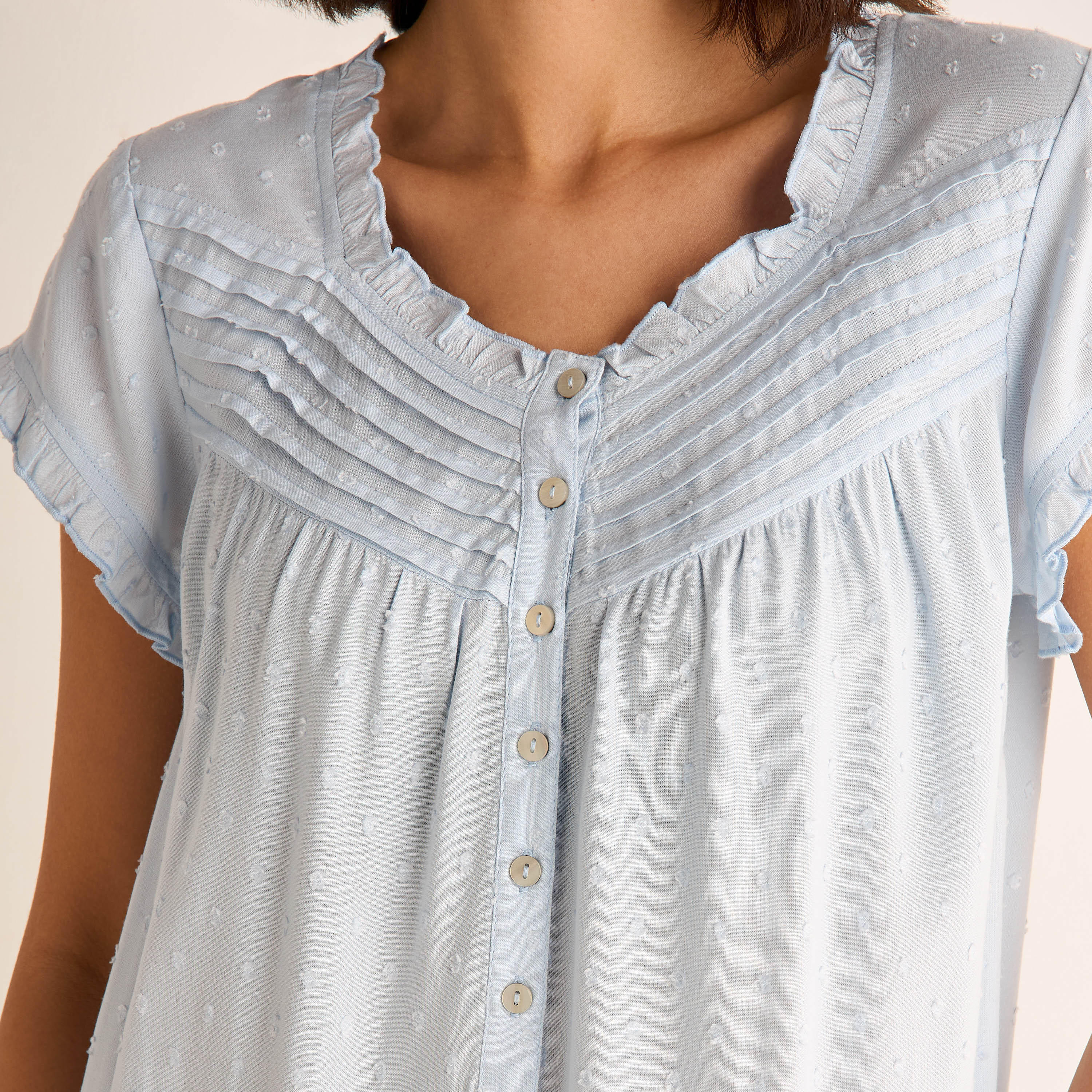 قميص نوم بارز الملمس بياقة مستديرة وأكمام قصيرة-women-clothing-nightwear-nighties-image-4