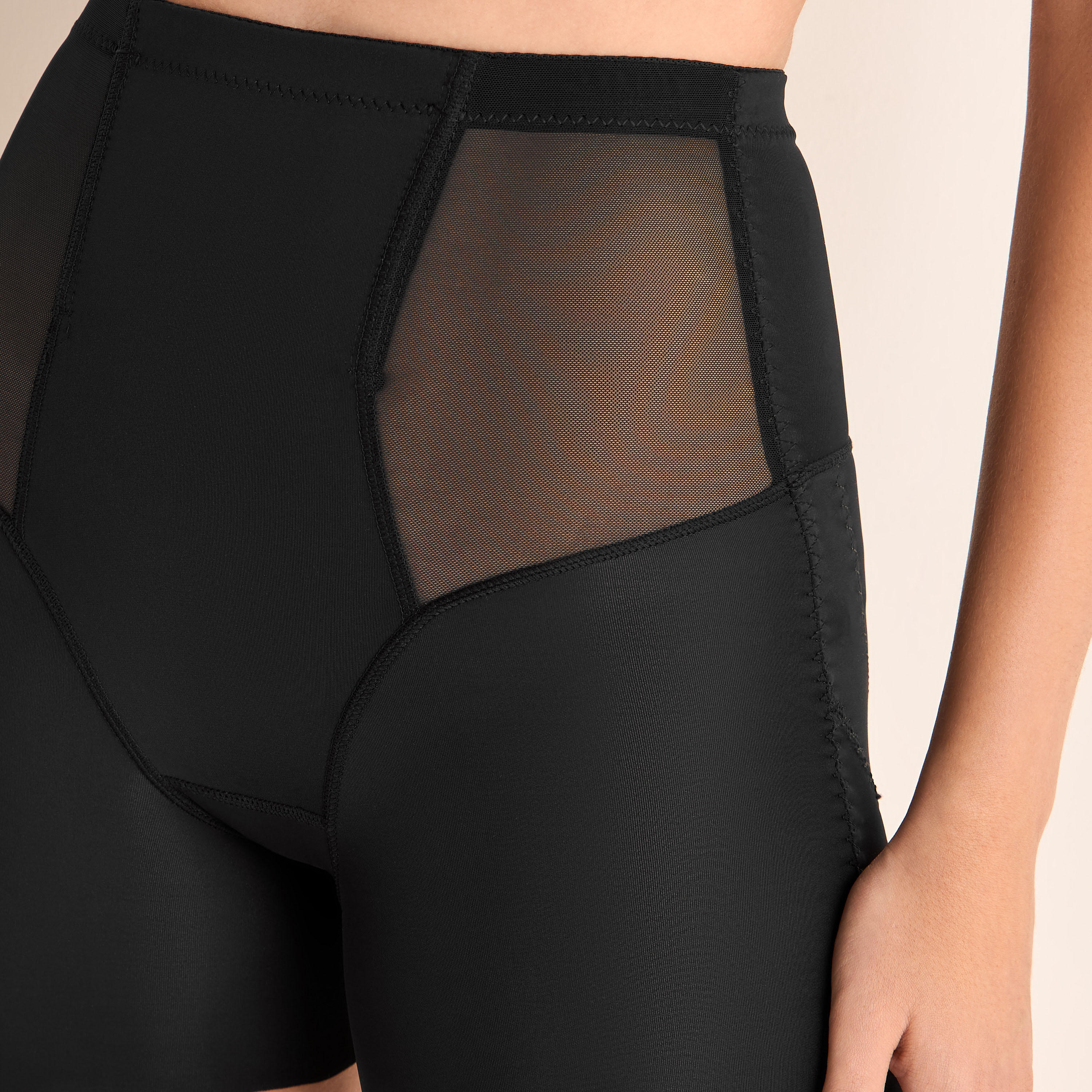 سروال بوي ليج لشد متوسط للبطن والفخذين دون درزات -women-clothing-lingerie-shapewear-image-4