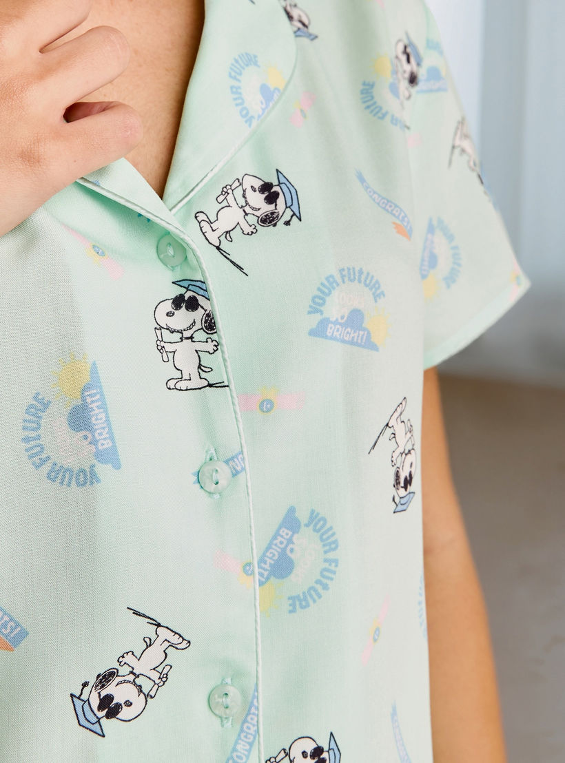 طقم بيجاما بطبعات سنوبي-women-clothing-nightwear-pyjamas-longsets-image-5