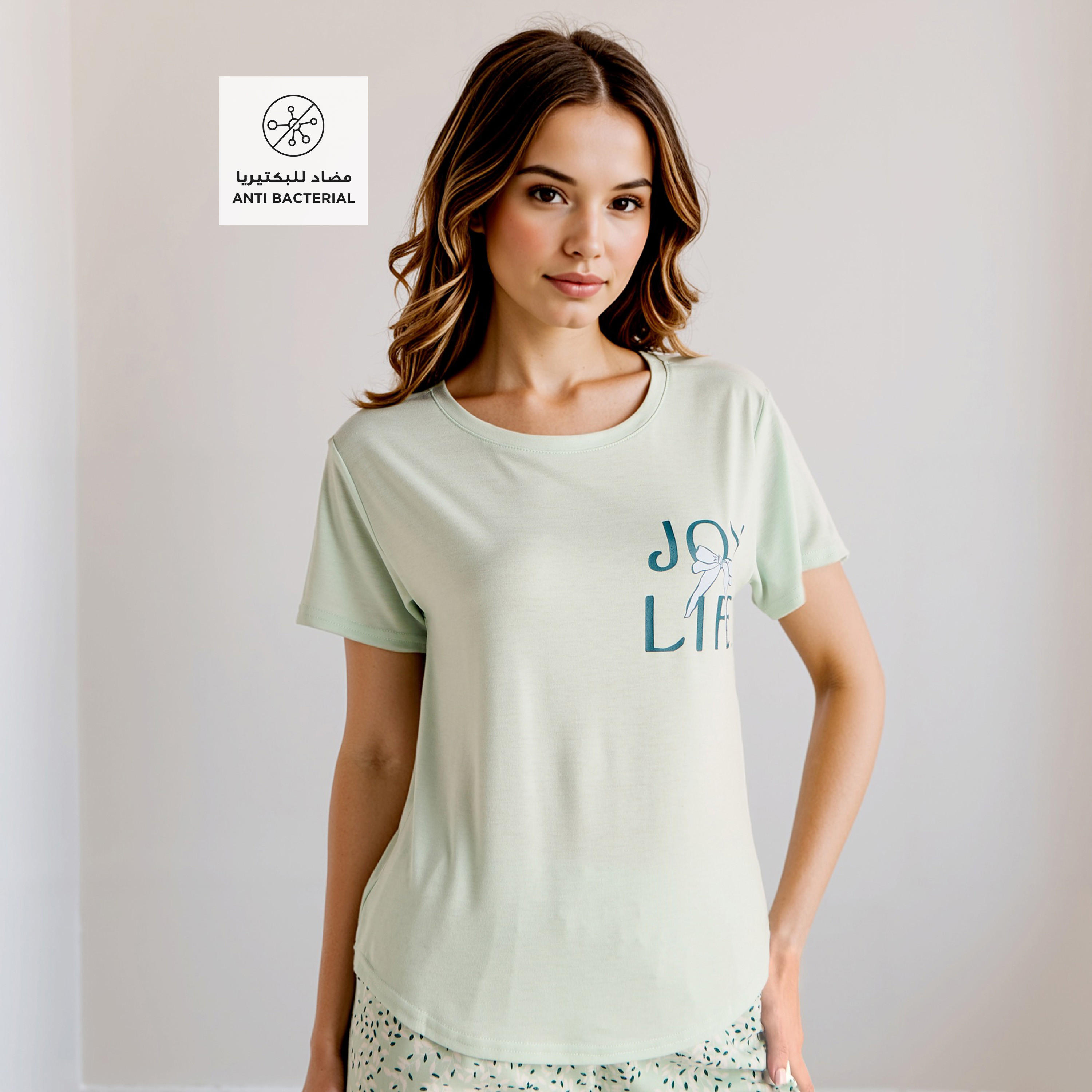 طقم بنطلون بيجاما وتيشيرت فيسكوز بطبعات جرافيك-women-clothing-nightwear-pyjamas-longsets-image-2