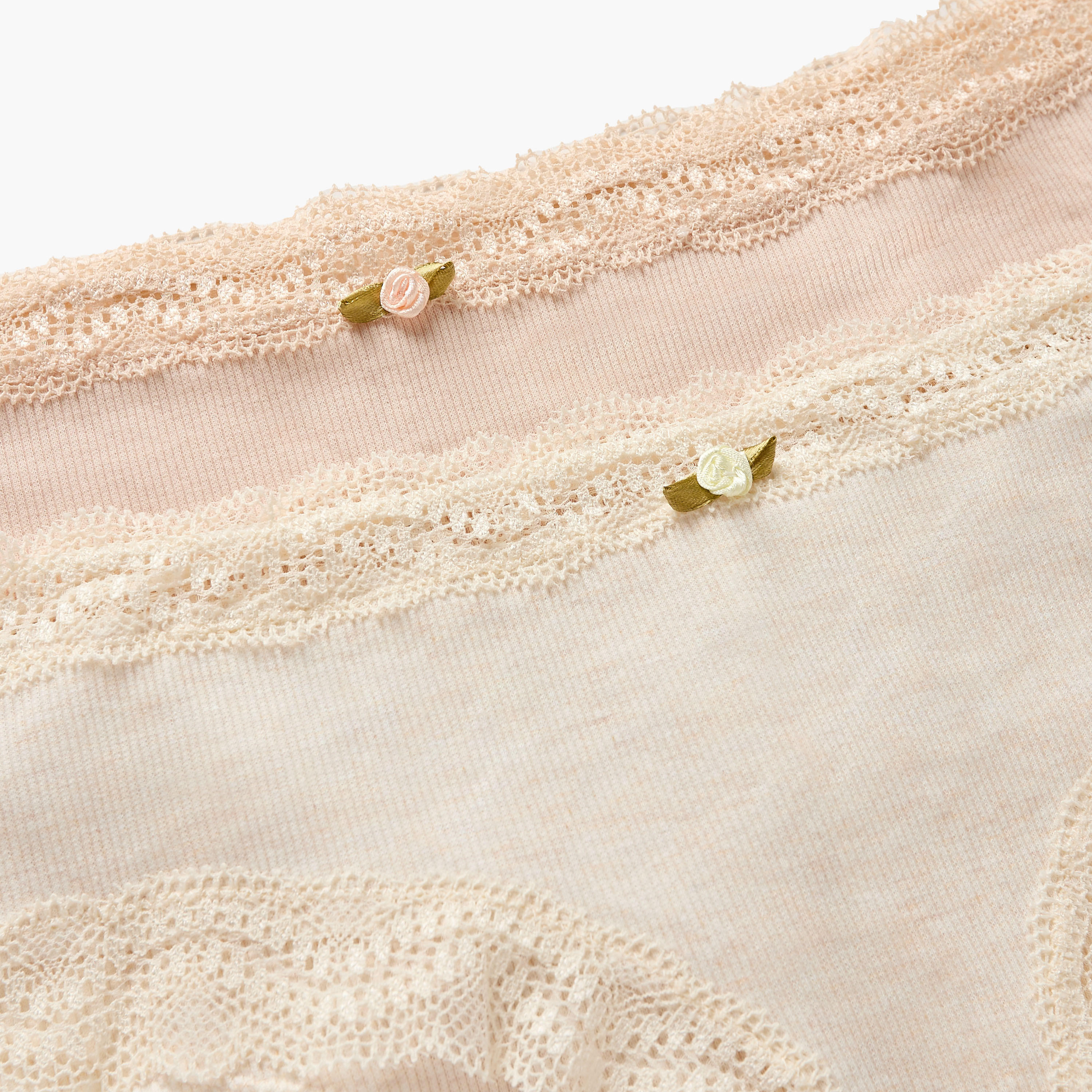 سراويل داخلية بزينة دانتيل - طقم من قطعتين-women-clothing-lingerie-panties-image-4