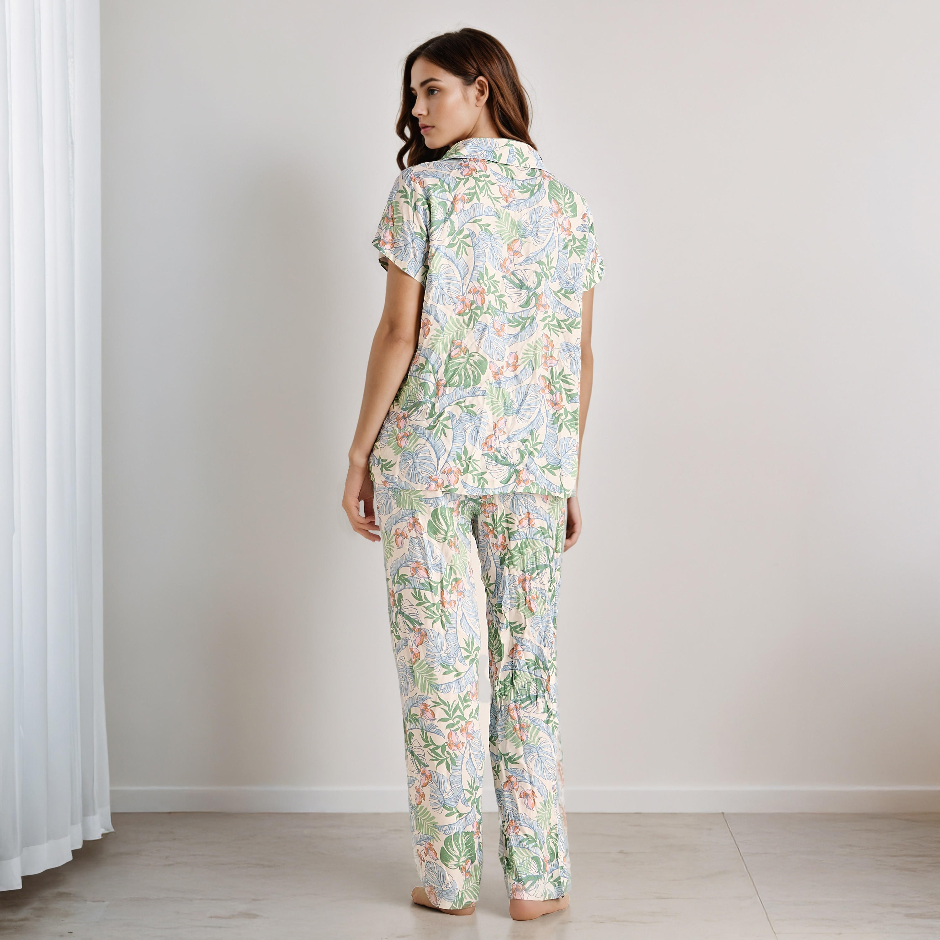 طقم بيجاما بطبعات زهرية-women-clothing-nightwear-pyjamas-longsets-image-3